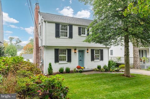 Photo of 3501 Turner Lane, CHEVY CHASE, MD 20815 (MLS # MDMC2198292)