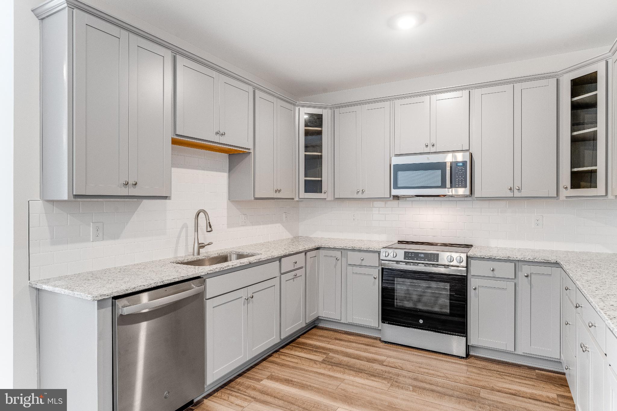 BEECHFIELD MANORS - Residential