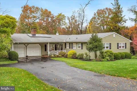 150 Leabrook Lane, Princeton, NJ MLS: NJME2069094