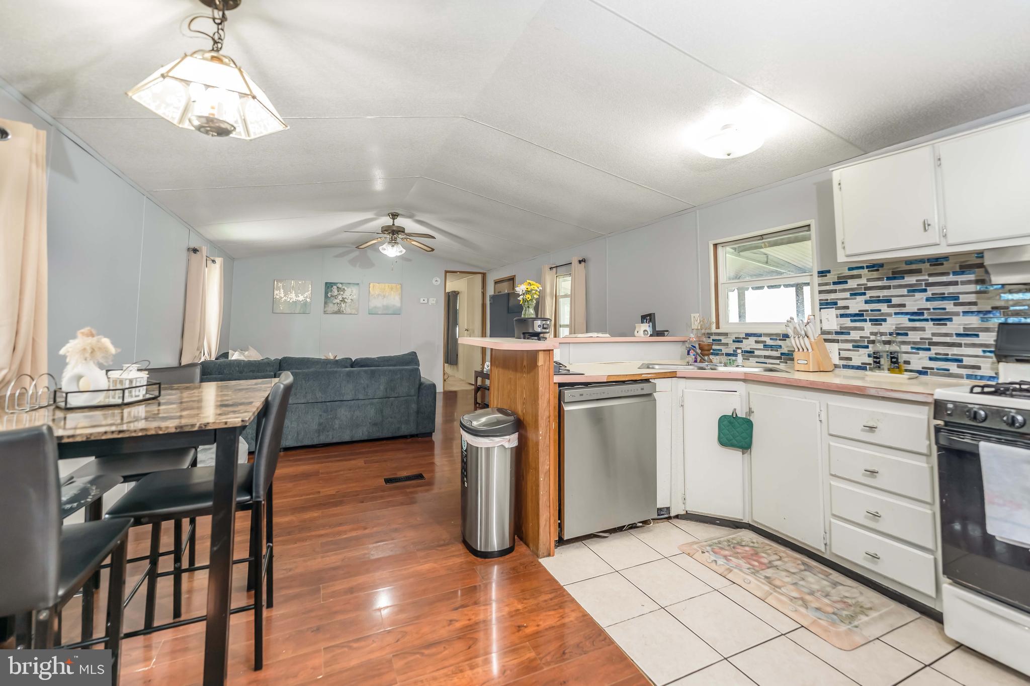 MIDDLETOWN - Residential