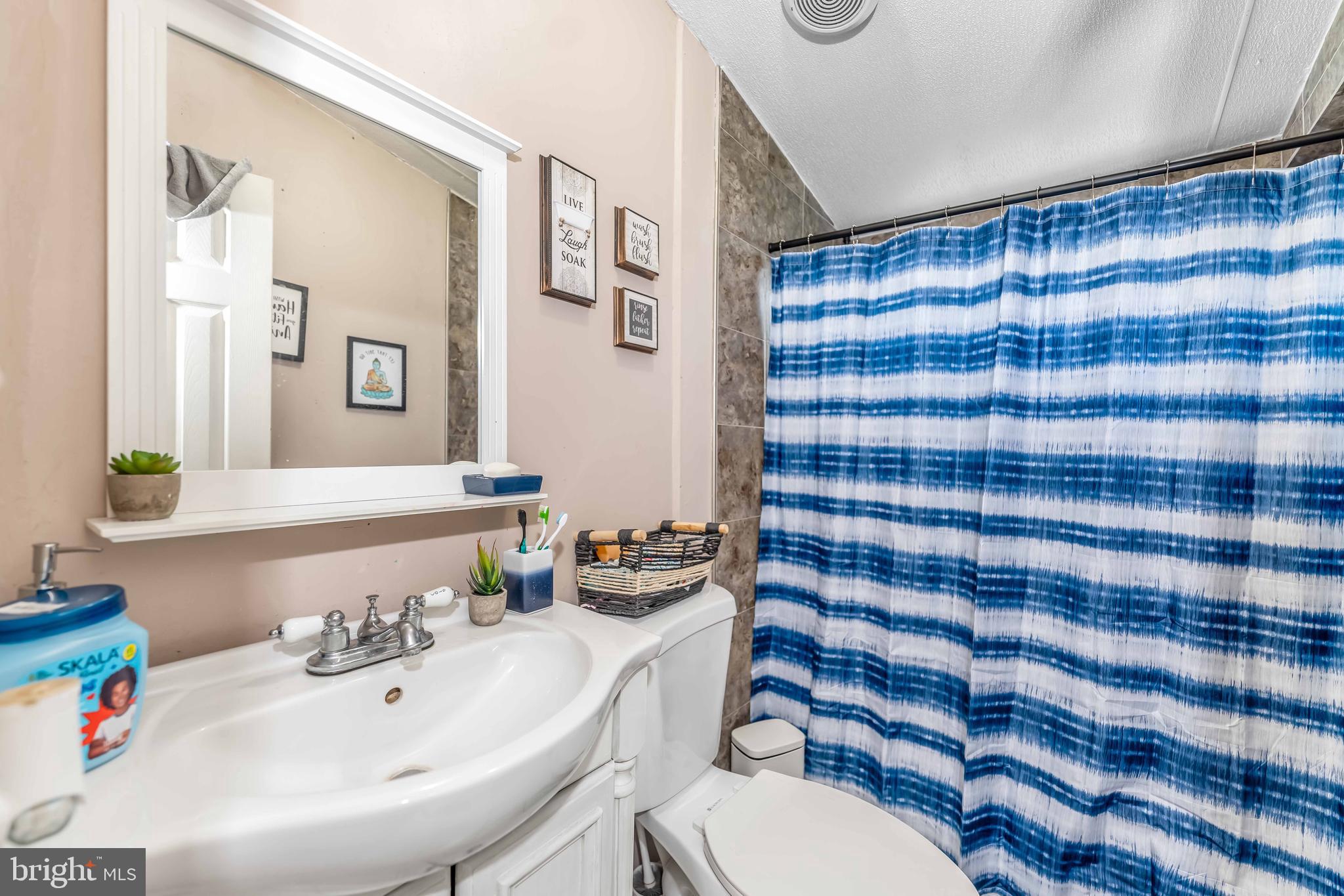 MIDDLETOWN - Residential