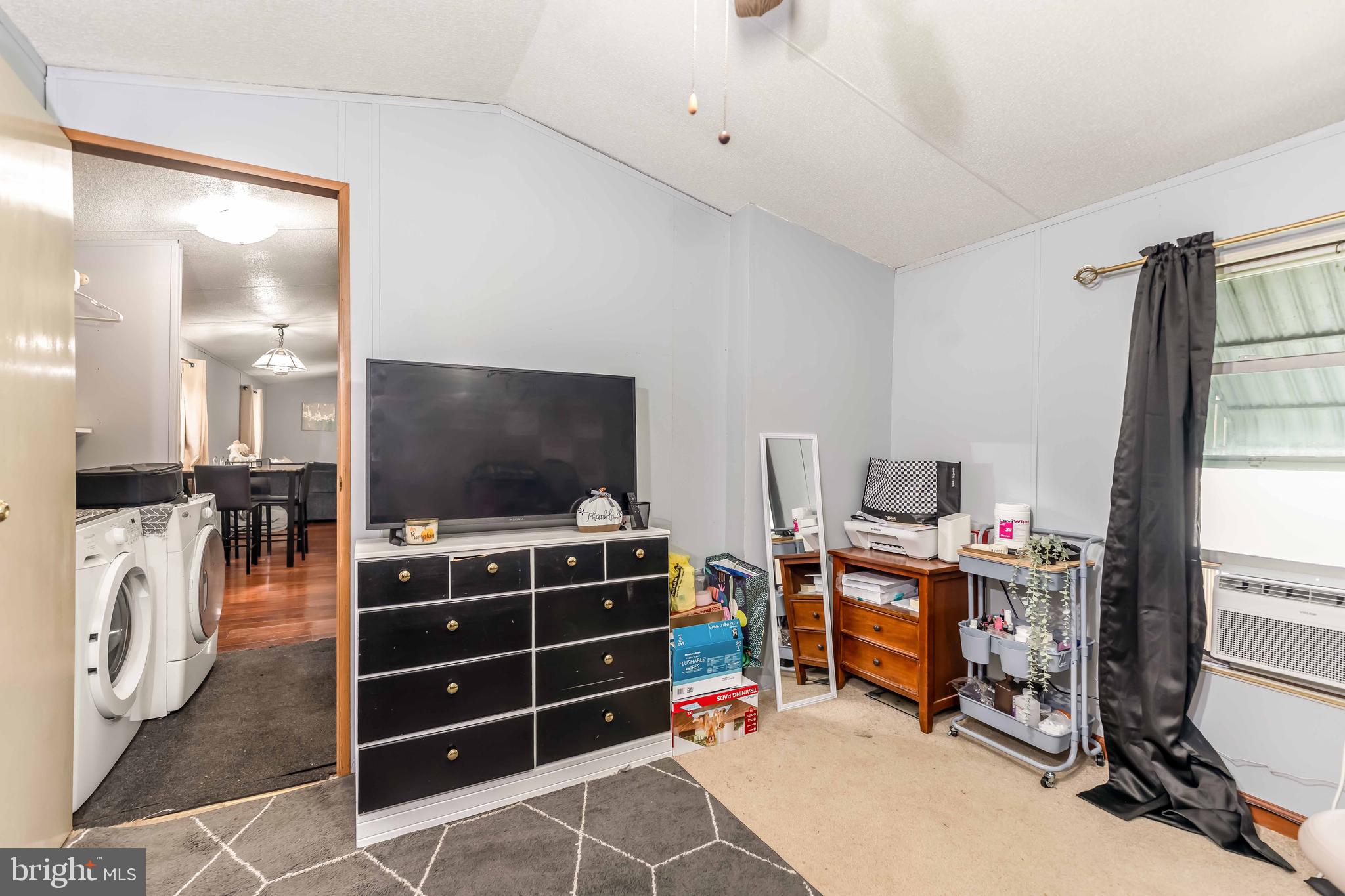 MIDDLETOWN - Residential