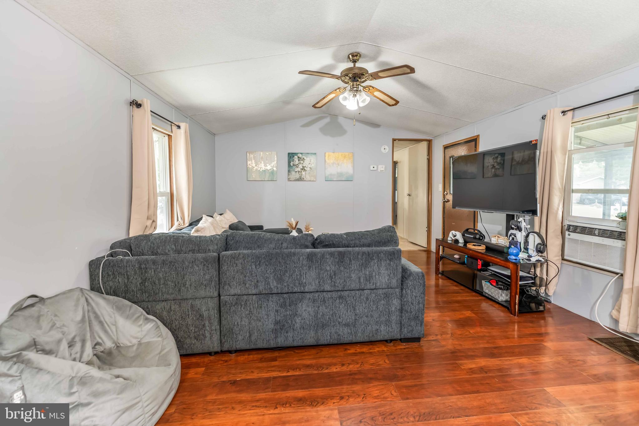 MIDDLETOWN - Residential