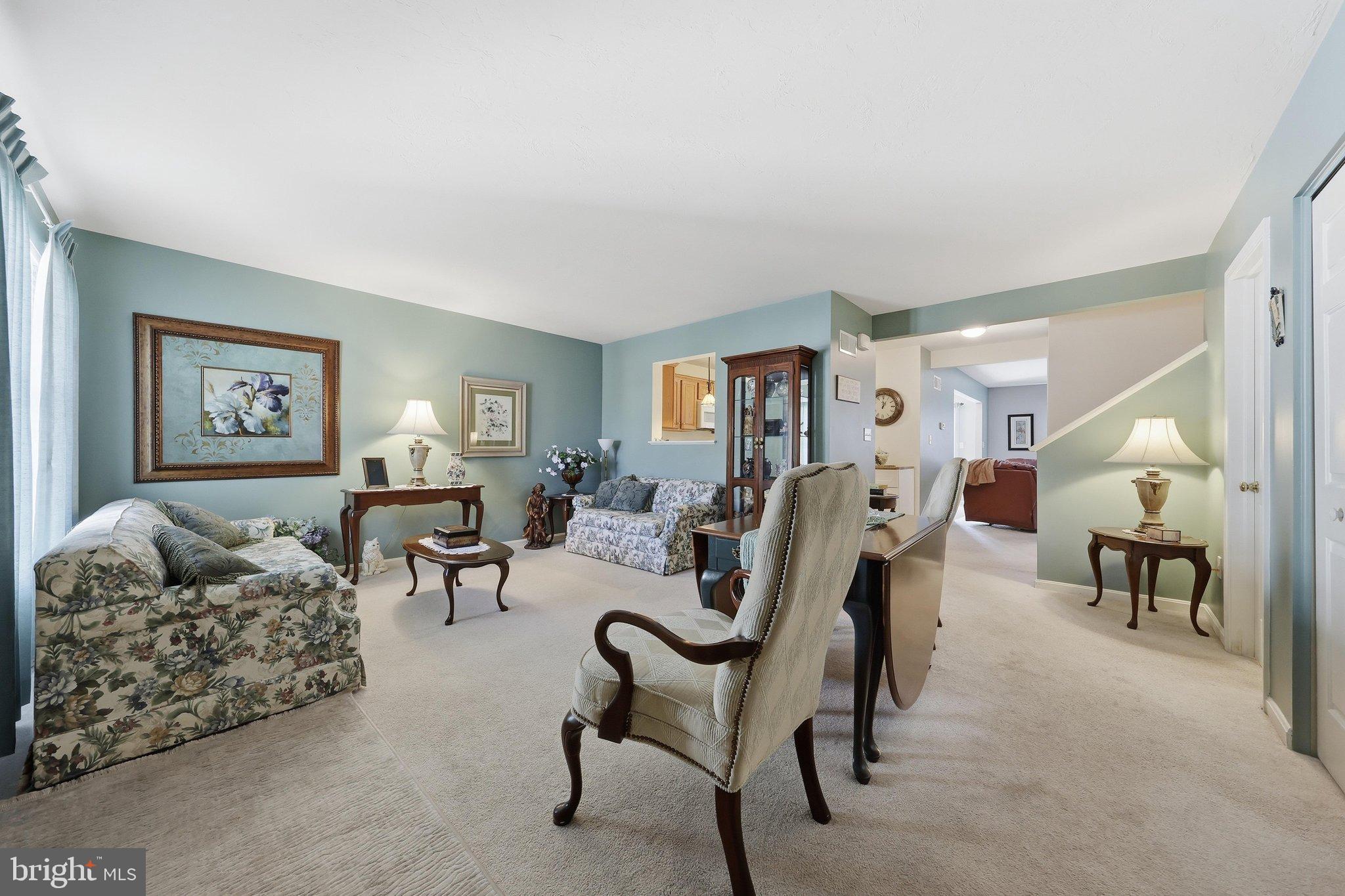 33 CEDARFIELD DRIVE