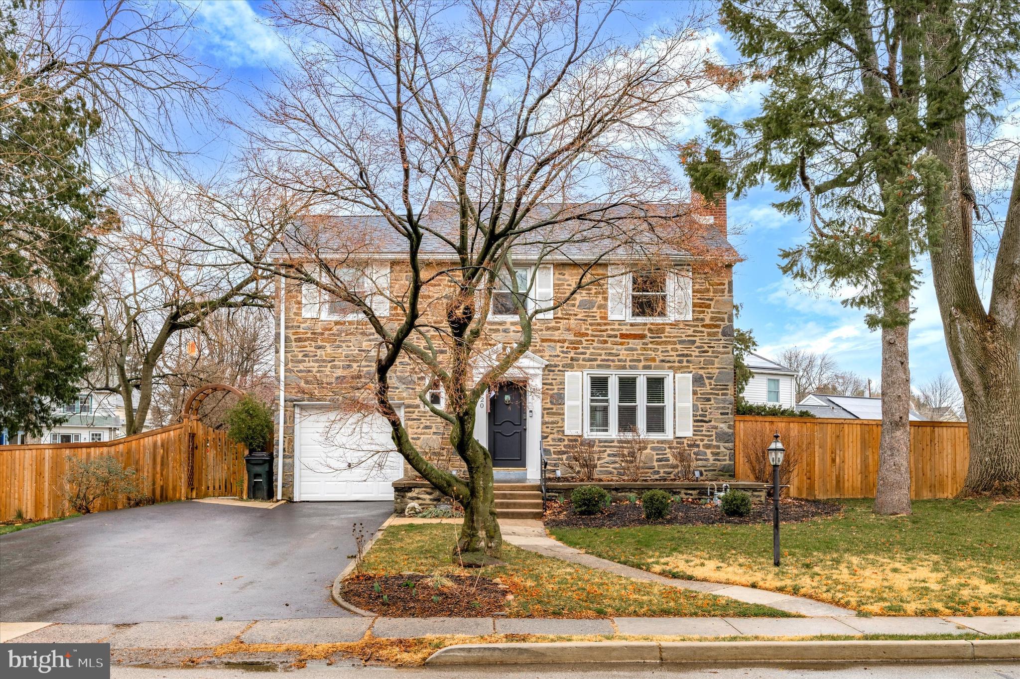 Don't miss this turn key Havertown GEM. This beautiful stone colonial is updated and shows true pride of ownership. Walk through the original front door into a bright living space with hardwood floors, a wood burning fireplace, and tons of character. Through the dining room, you'll find the kitchen is beautifully updated with stainless steel appliances and open shelving. The adjacent mudroom has shiplap walls and hooks to keep your things organized. This floor is completed by an updated powder room. Head upstairs to the large primary bedroom, beautifully updated hall bath, and two additional bedrooms.
320 E. Manoa has a brand new water heater, newer roof (2019), and new AC (2022). Schedule your showing or stop into the open house Sunday 1-3.