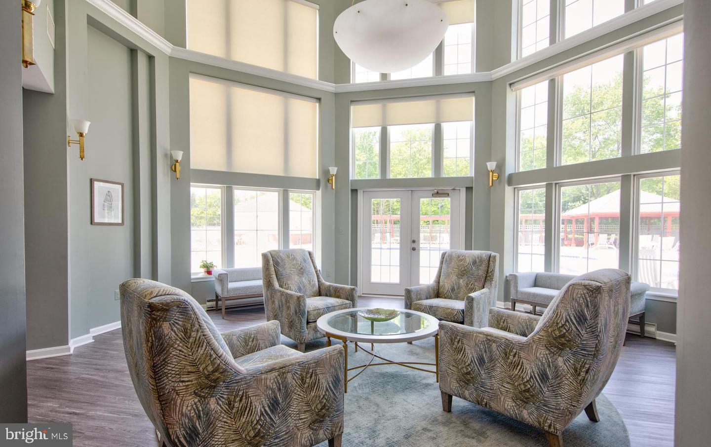 TAYLOR RIDGE CONDOMINIUMS - Residential Lease