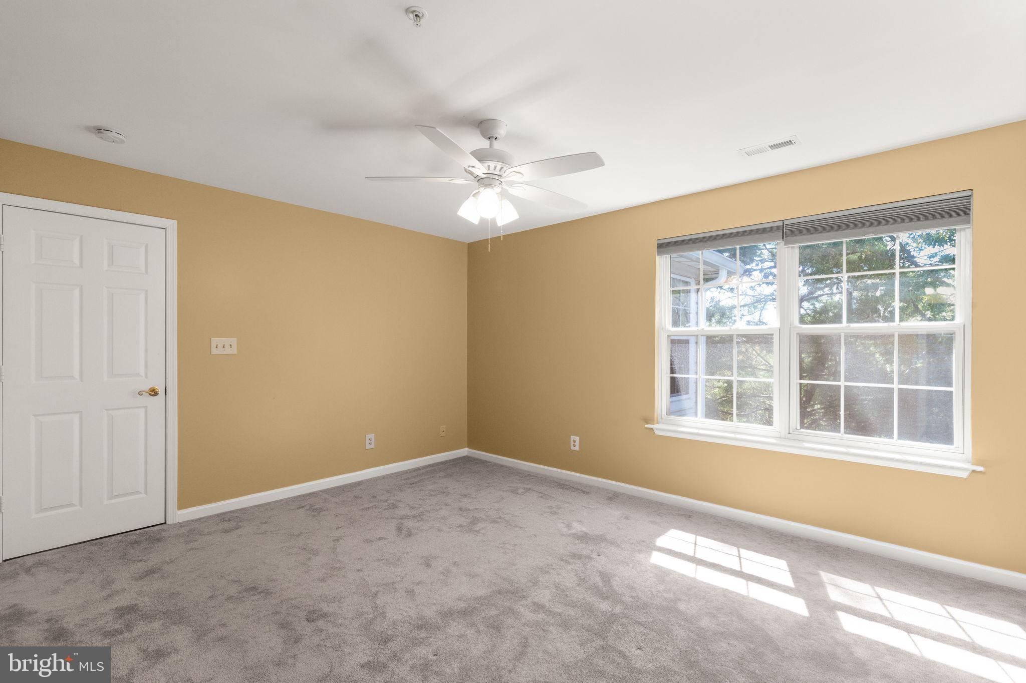 TAYLOR RIDGE CONDOMINIUMS - Residential Lease