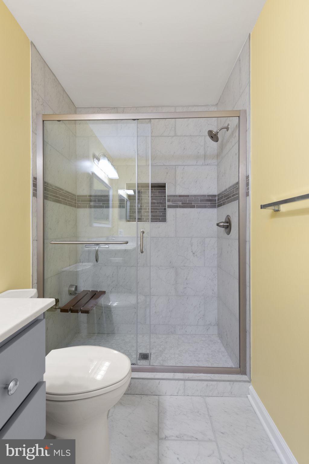 TAYLOR RIDGE CONDOMINIUMS - Residential Lease