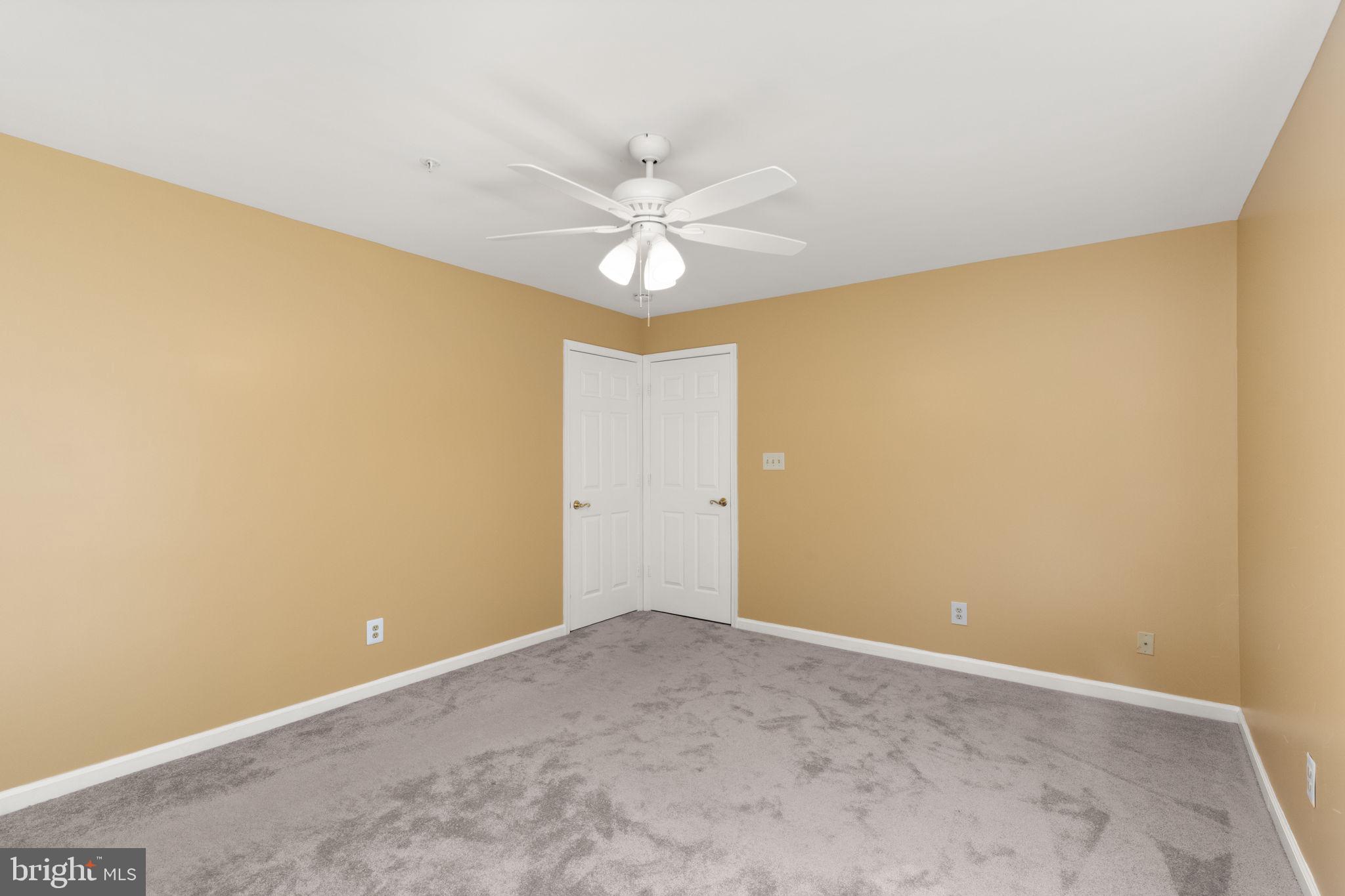 TAYLOR RIDGE CONDOMINIUMS - Residential Lease