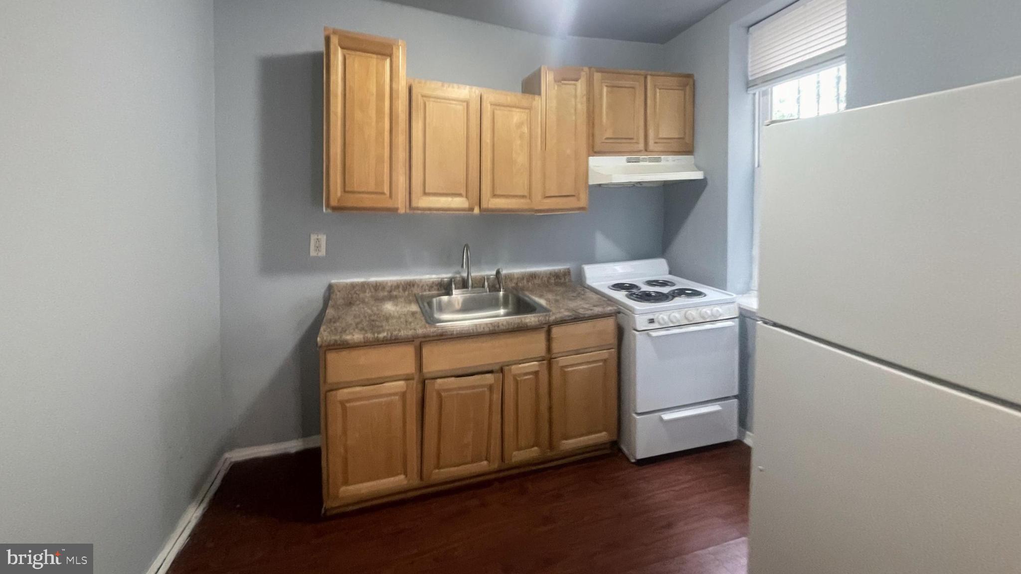 PHILADELPHIA (NORTH) - Residential Lease