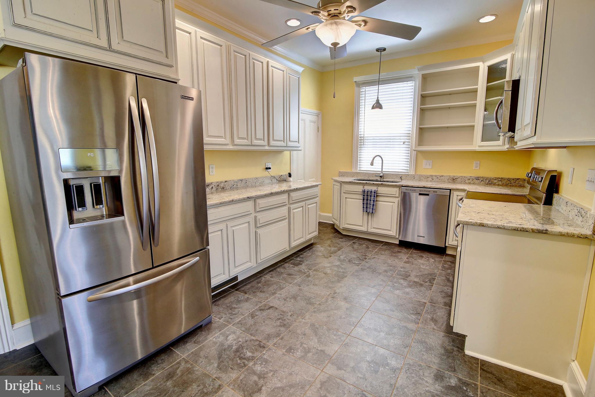 HISTORIC CHARLES TOWN - Residential