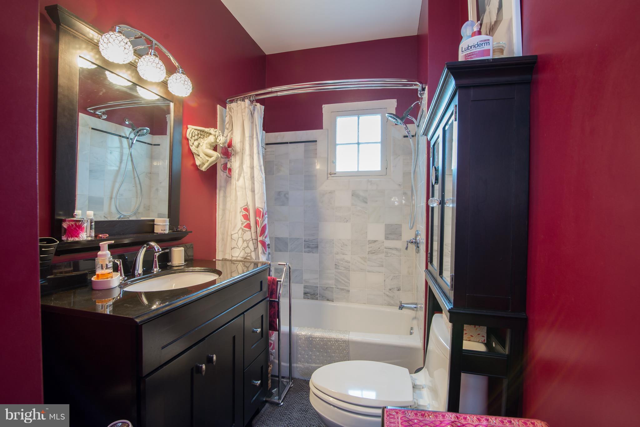 HISTORIC CHARLES TOWN - Residential