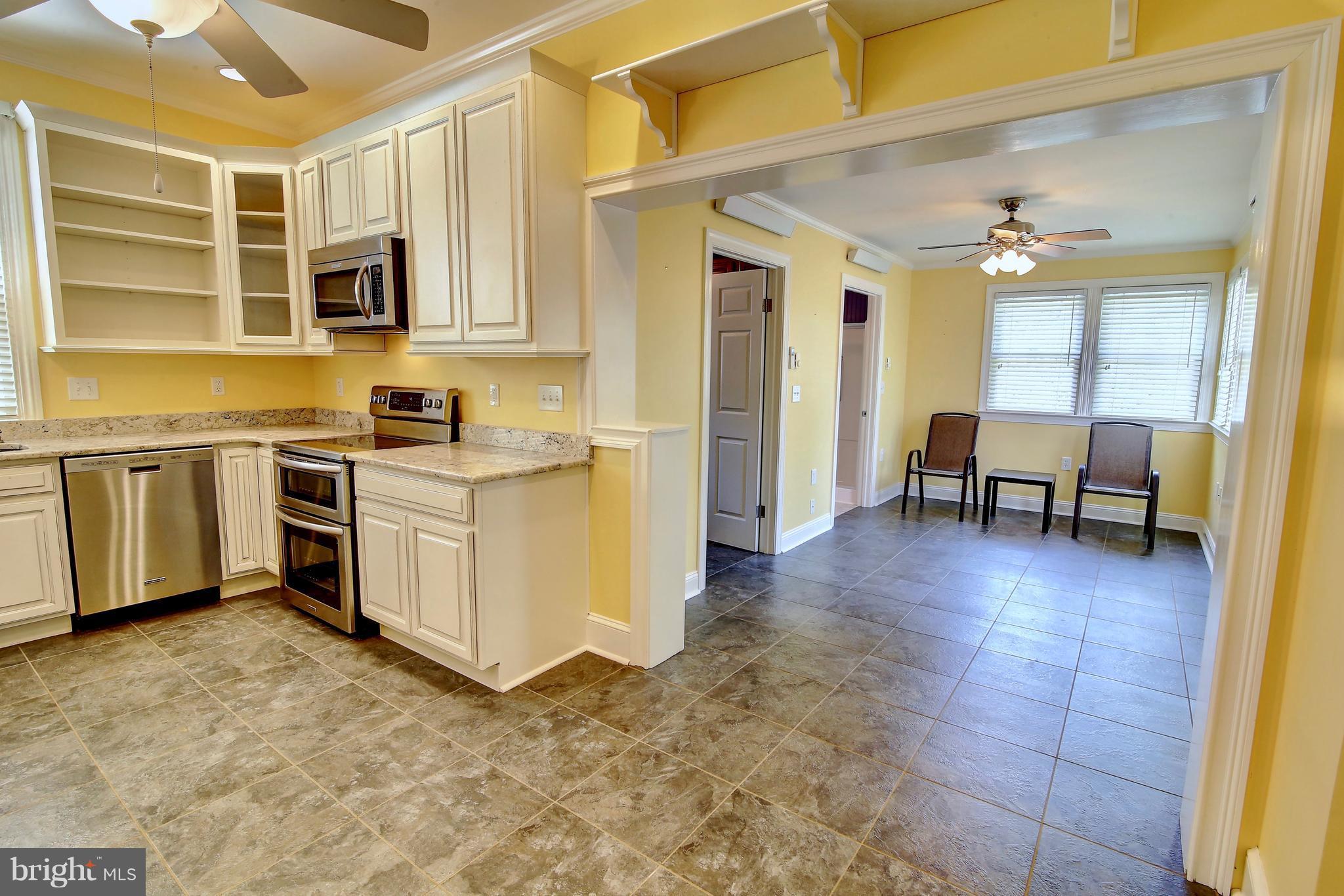 HISTORIC CHARLES TOWN - Residential