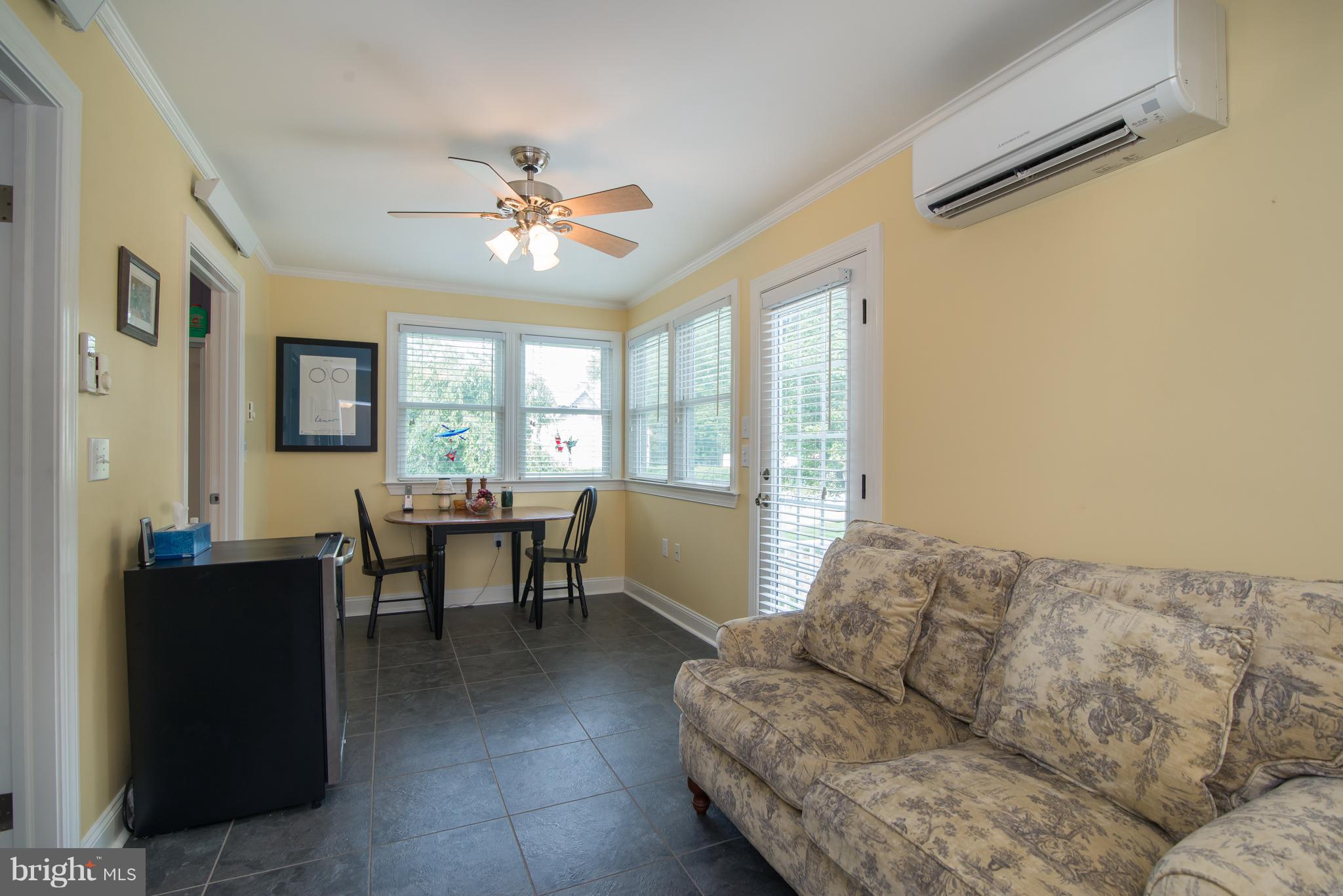 HISTORIC CHARLES TOWN - Residential