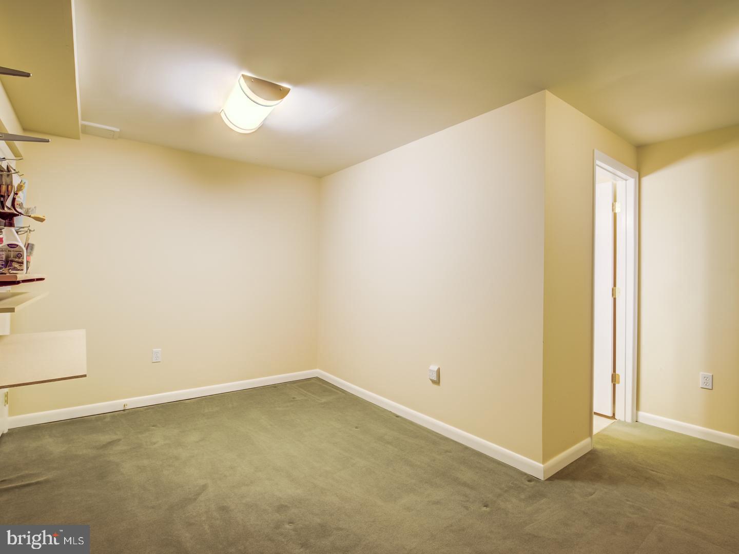 CREEKSIDE PARK - Residential