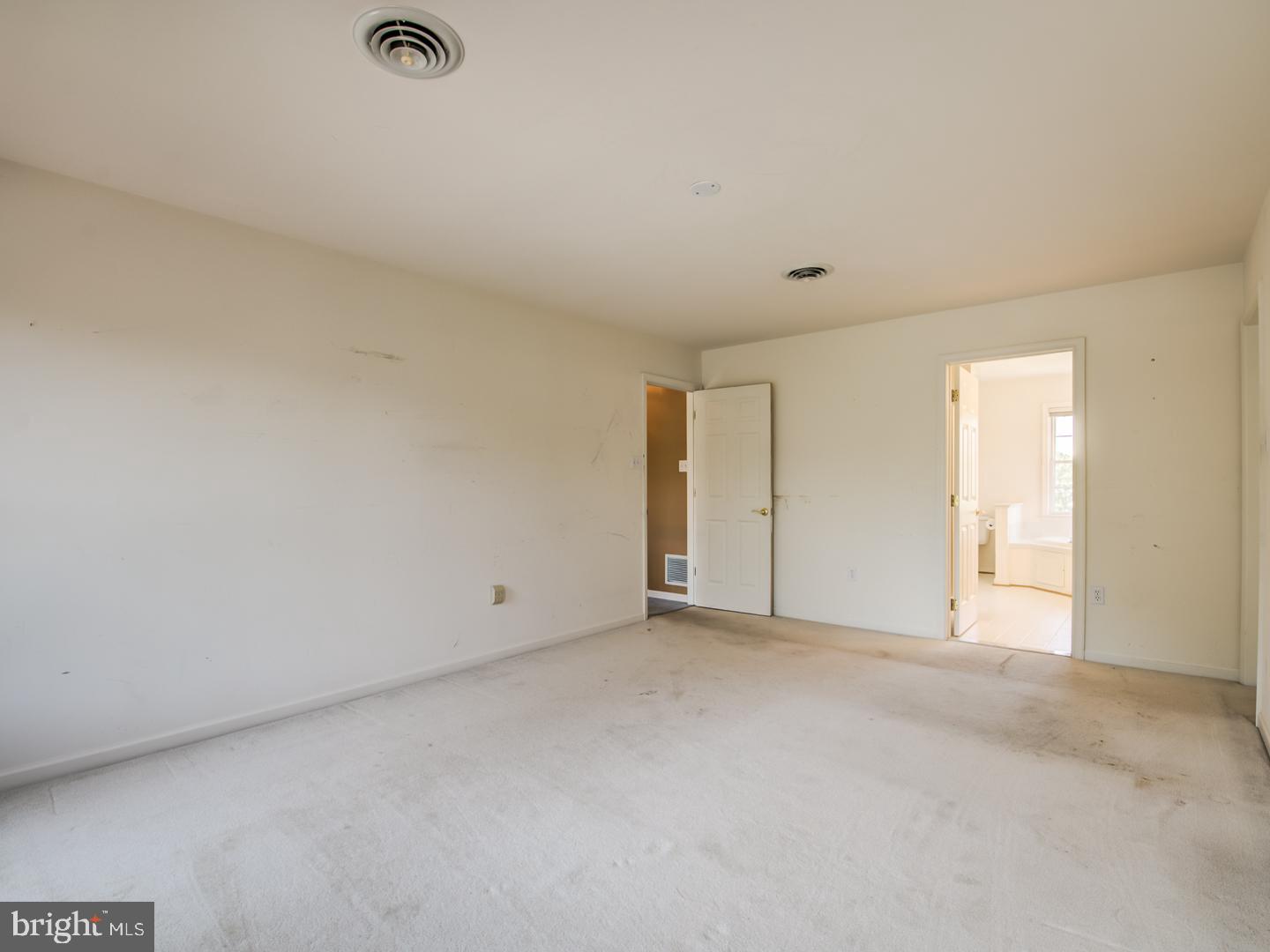 CREEKSIDE PARK - Residential