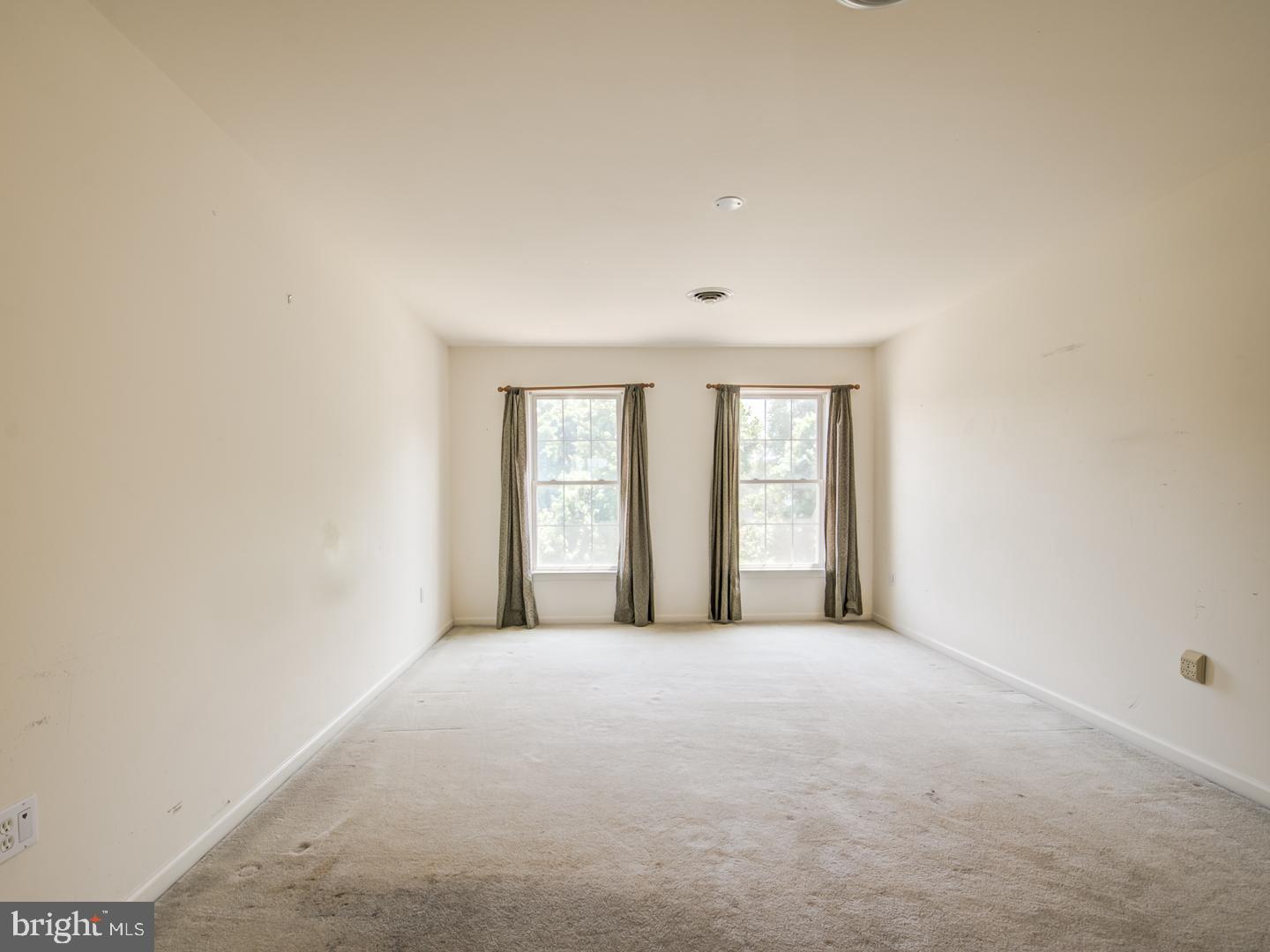 CREEKSIDE PARK - Residential