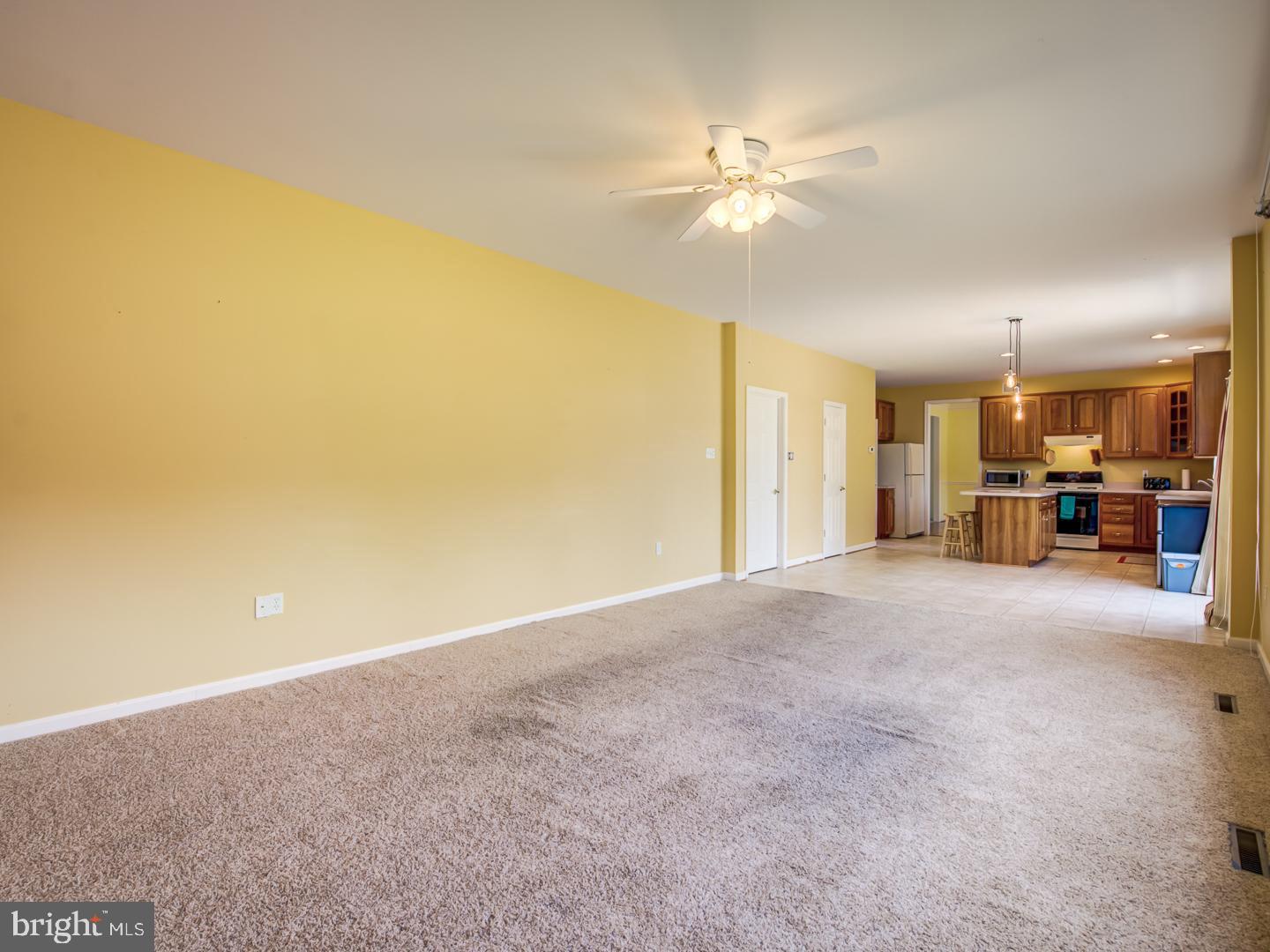 CREEKSIDE PARK - Residential