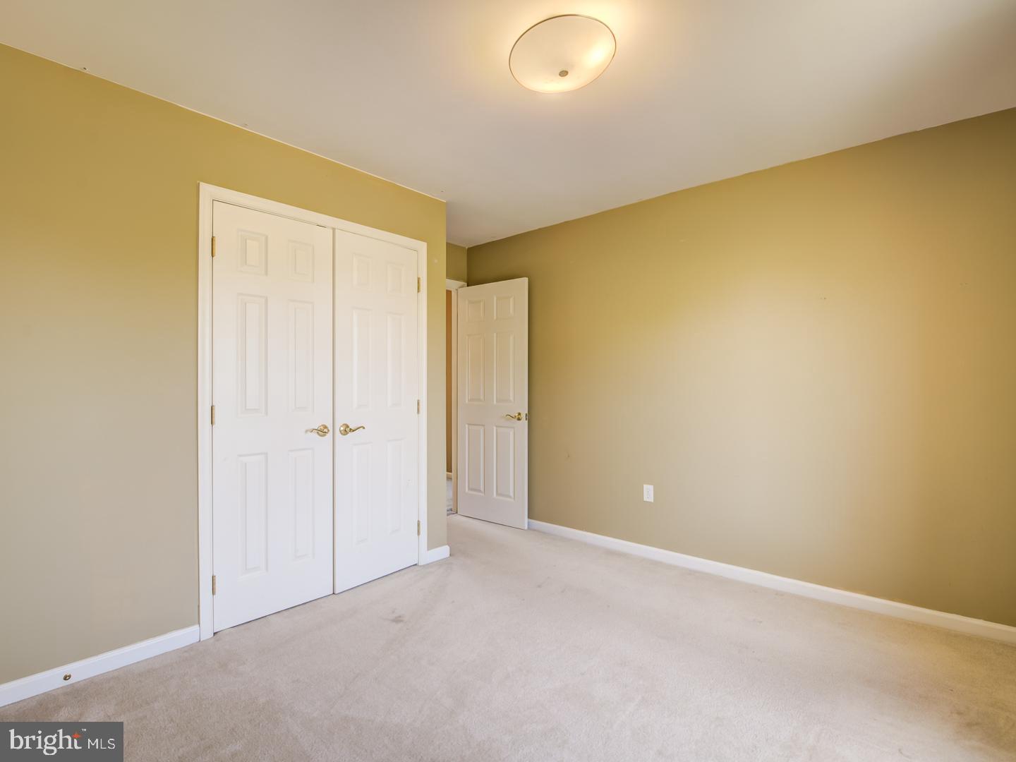 CREEKSIDE PARK - Residential