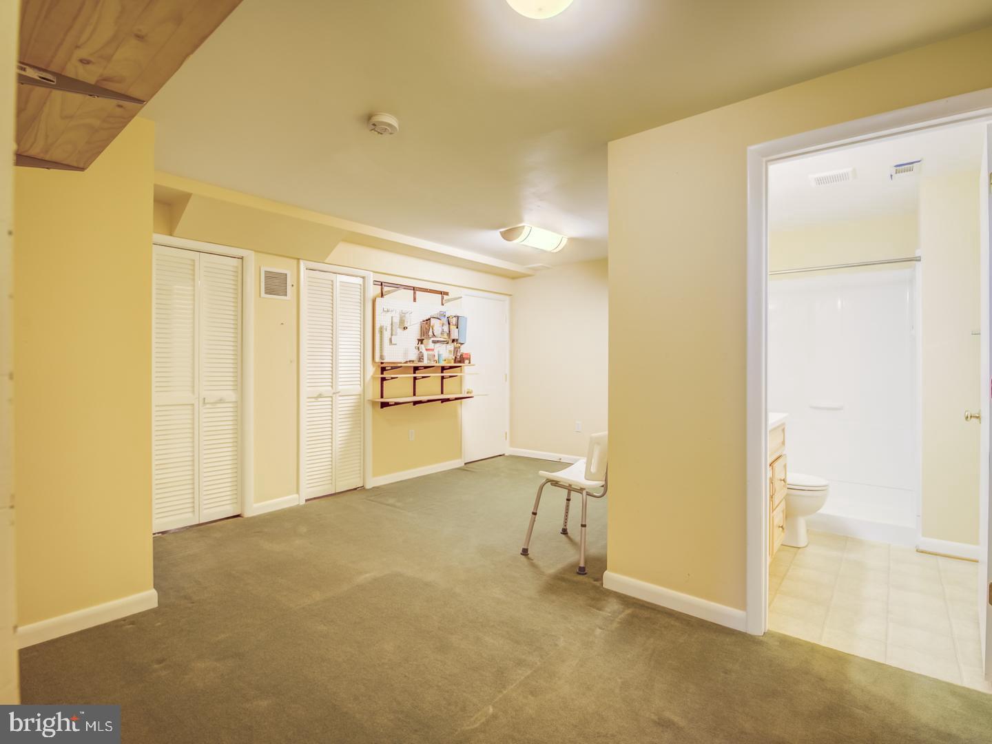 CREEKSIDE PARK - Residential