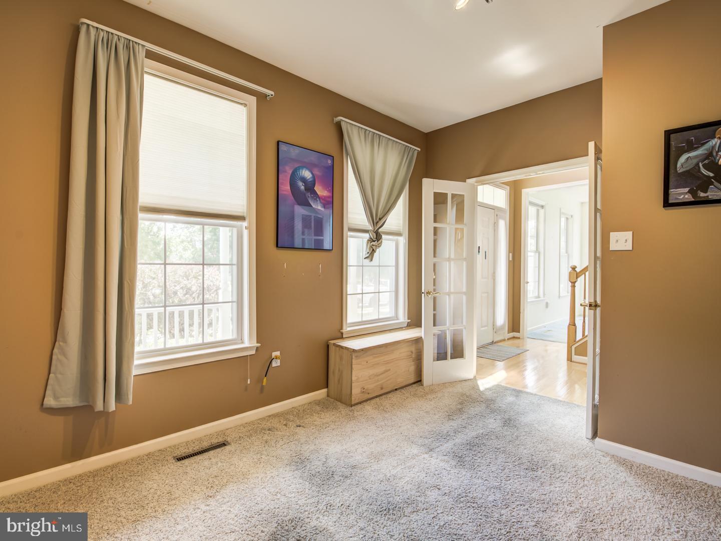 CREEKSIDE PARK - Residential