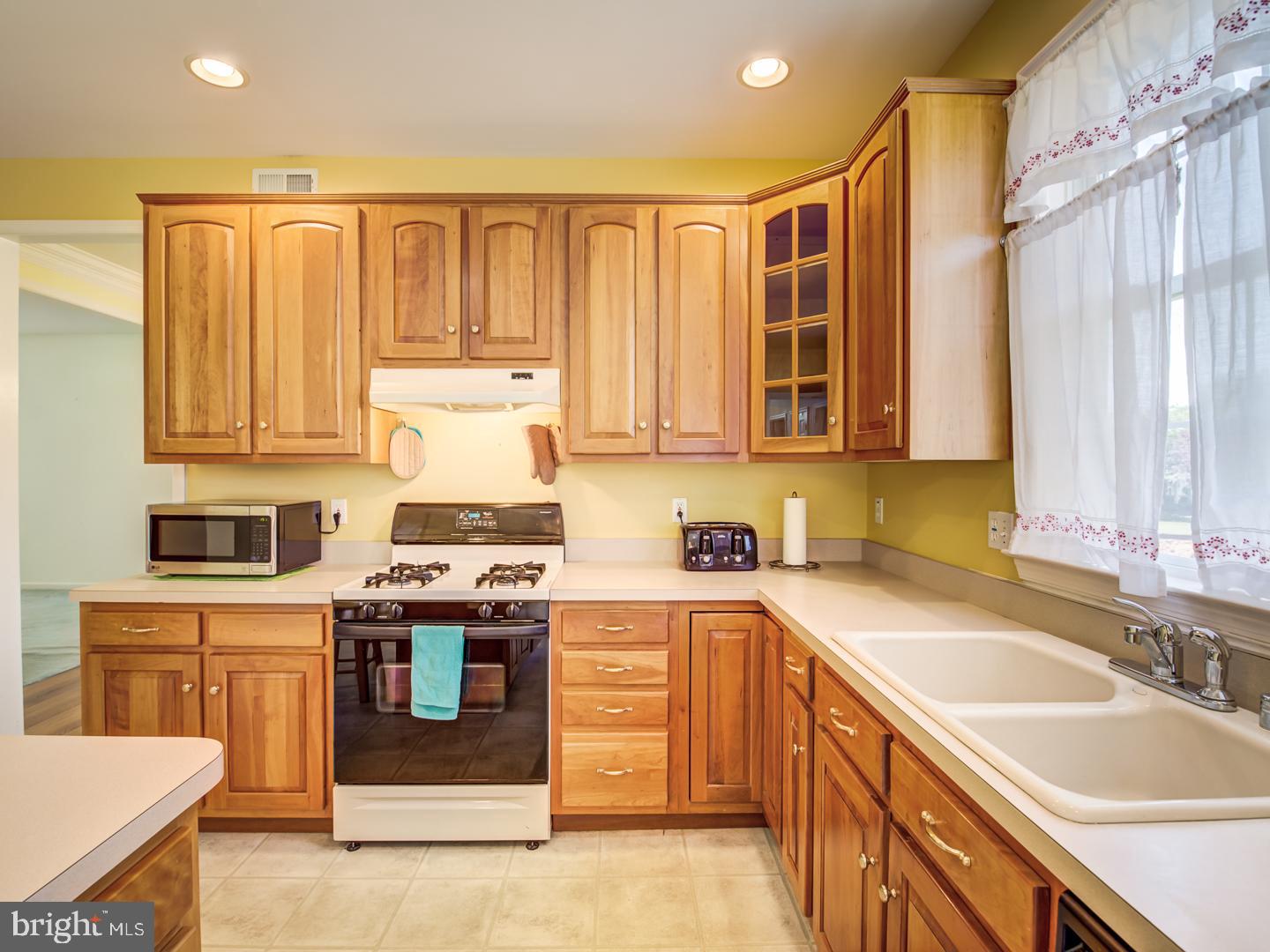 CREEKSIDE PARK - Residential