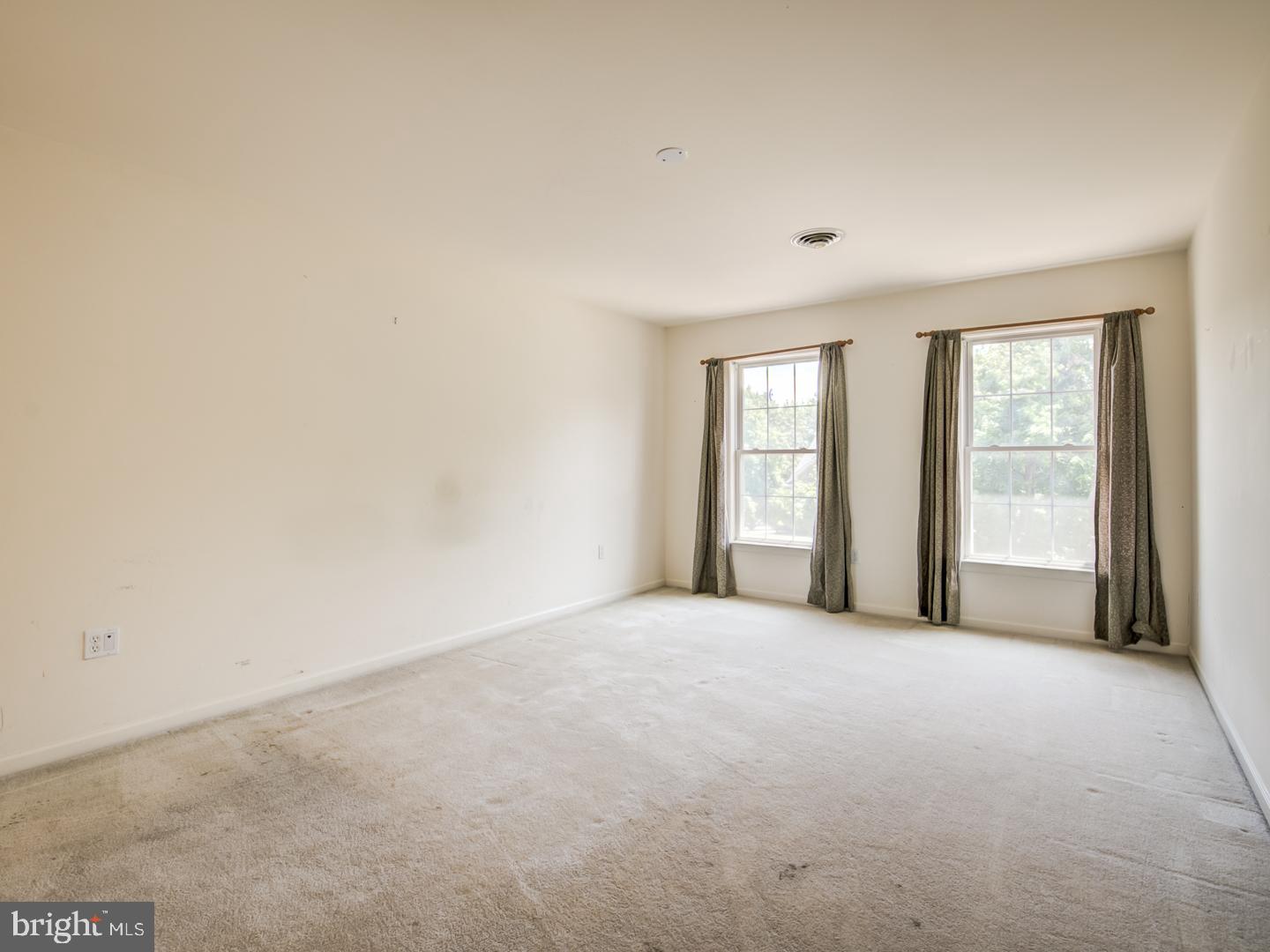 CREEKSIDE PARK - Residential