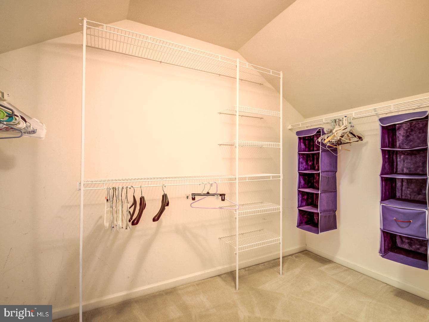 CREEKSIDE PARK - Residential