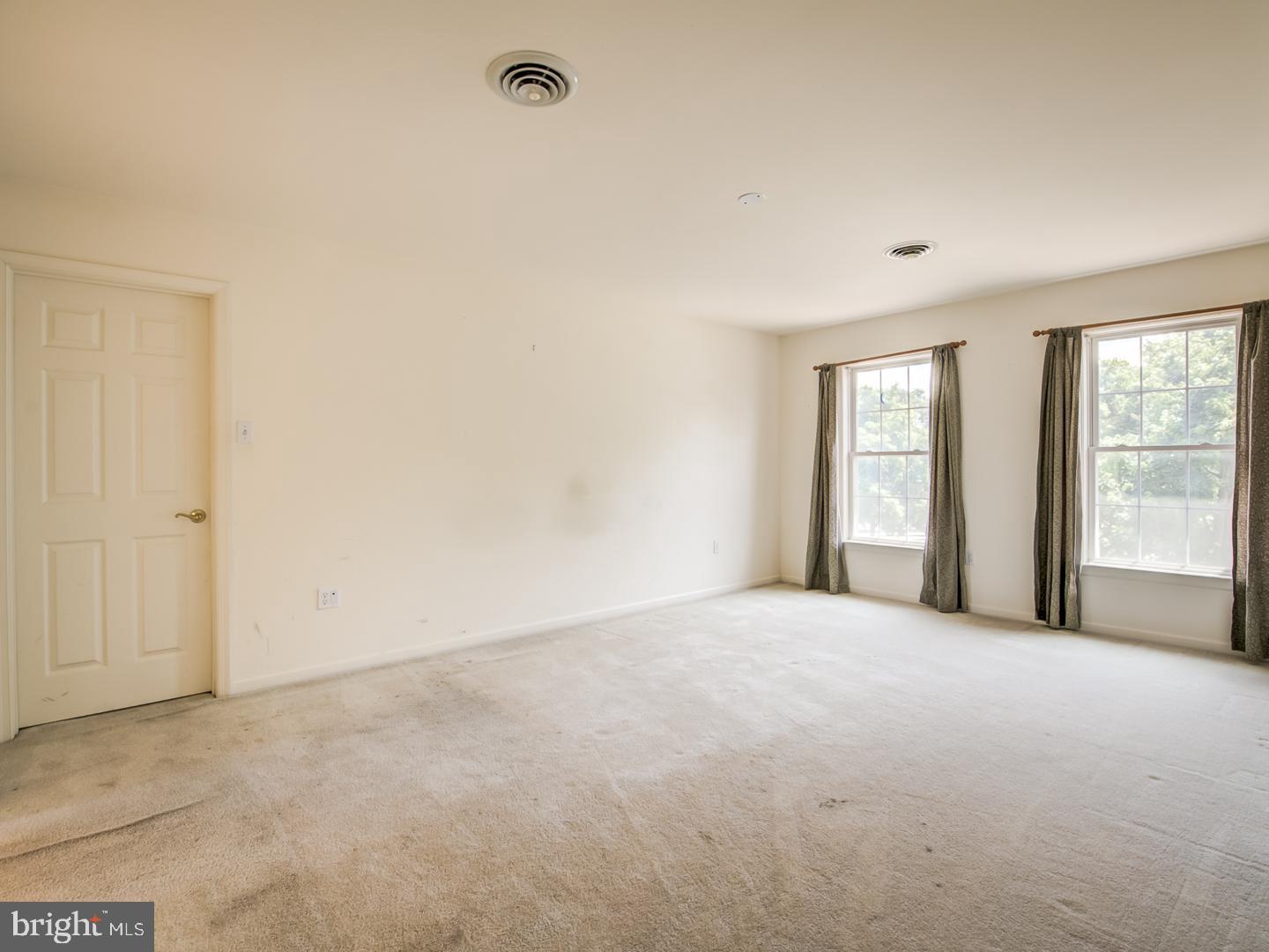 CREEKSIDE PARK - Residential