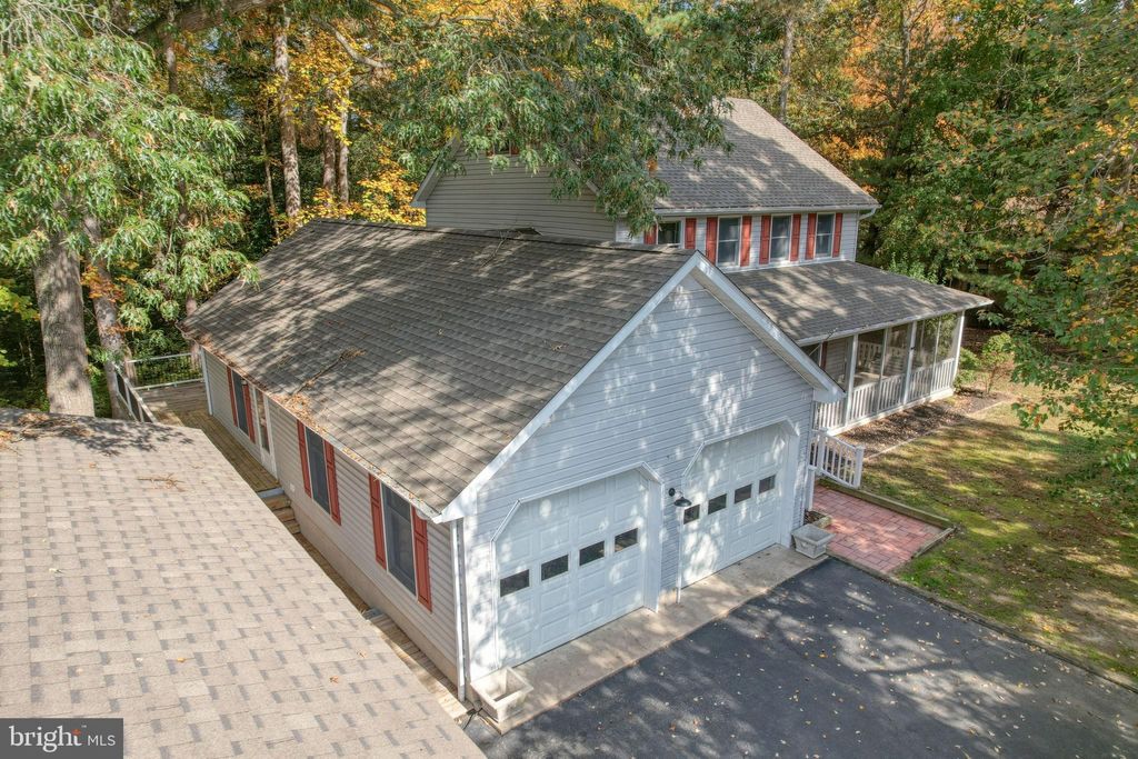 Photo of 17 S Shore Drive, LINCOLN, DE 19960 (MLS # DESU2099230)