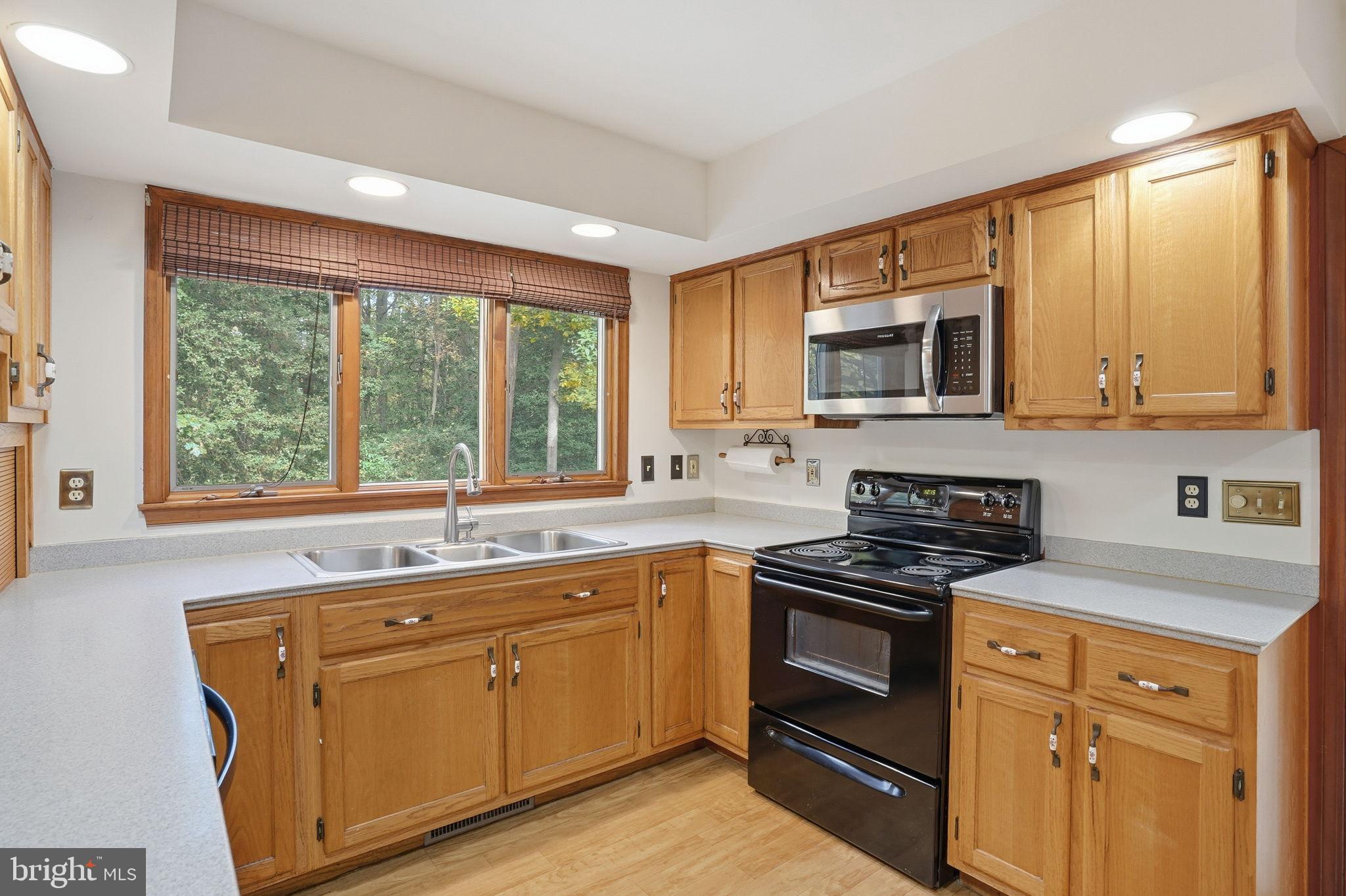 SOUTH SHORES - Residential