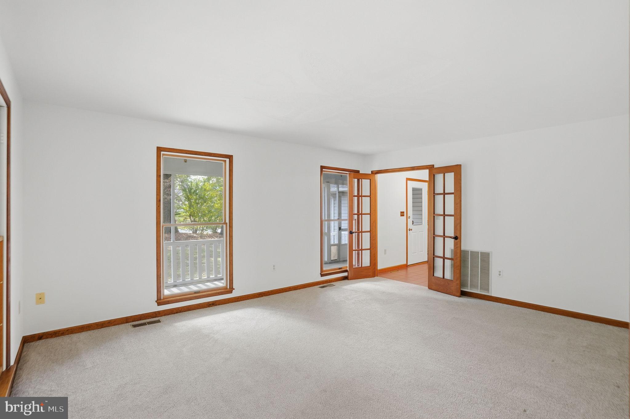 SOUTH SHORES - Residential