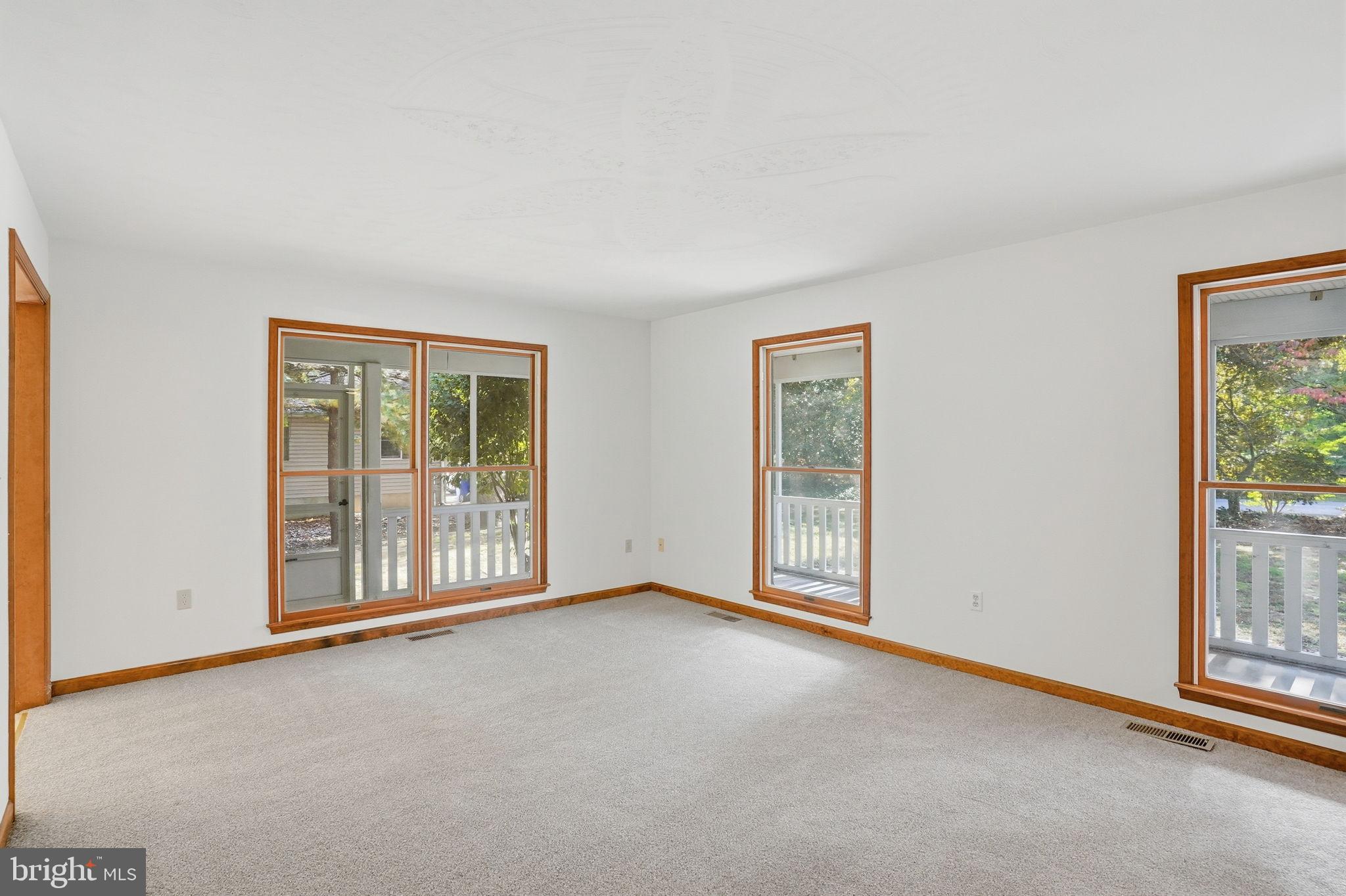 SOUTH SHORES - Residential