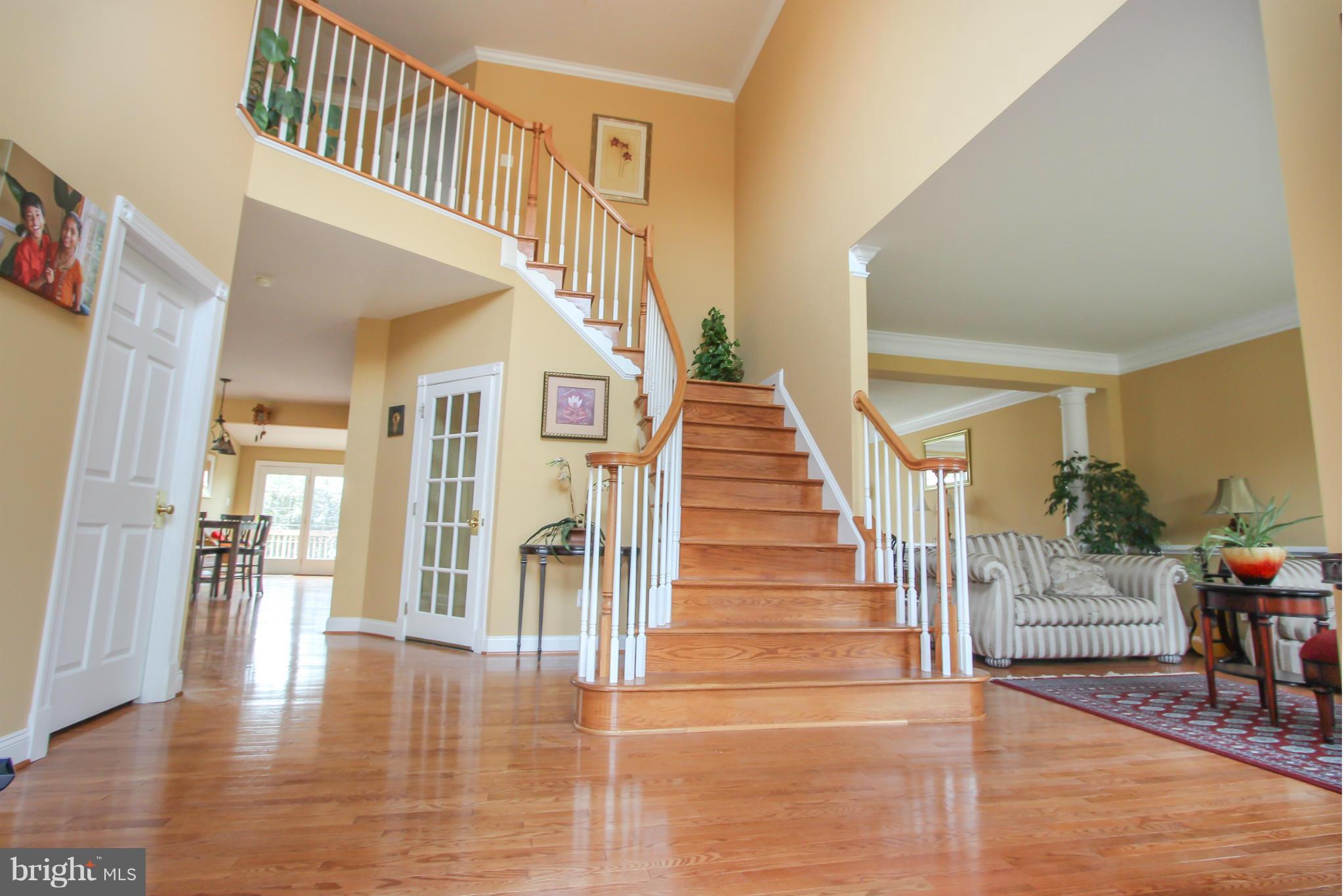 SOUTH RIDING - Residential