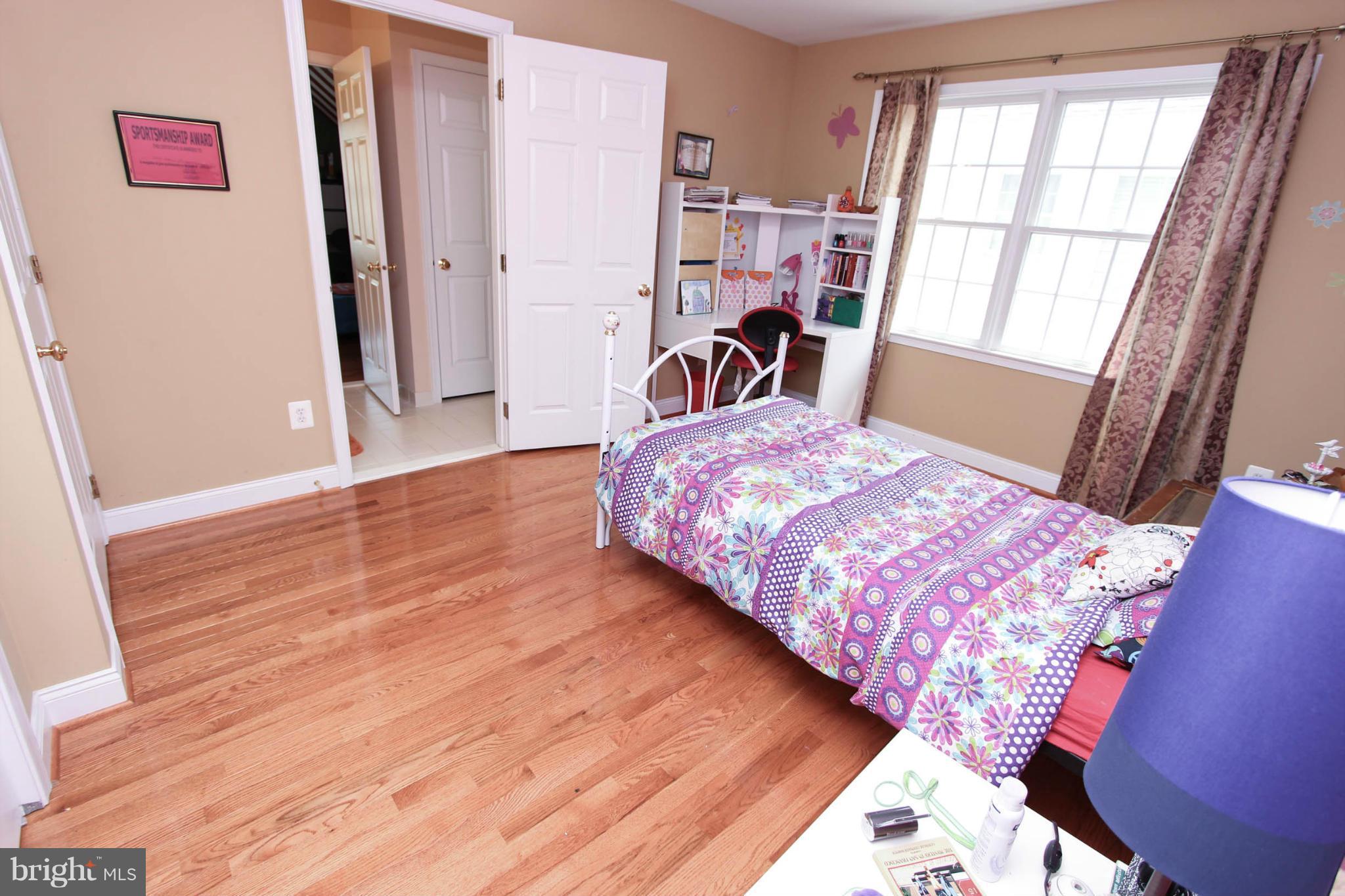 SOUTH RIDING - Residential