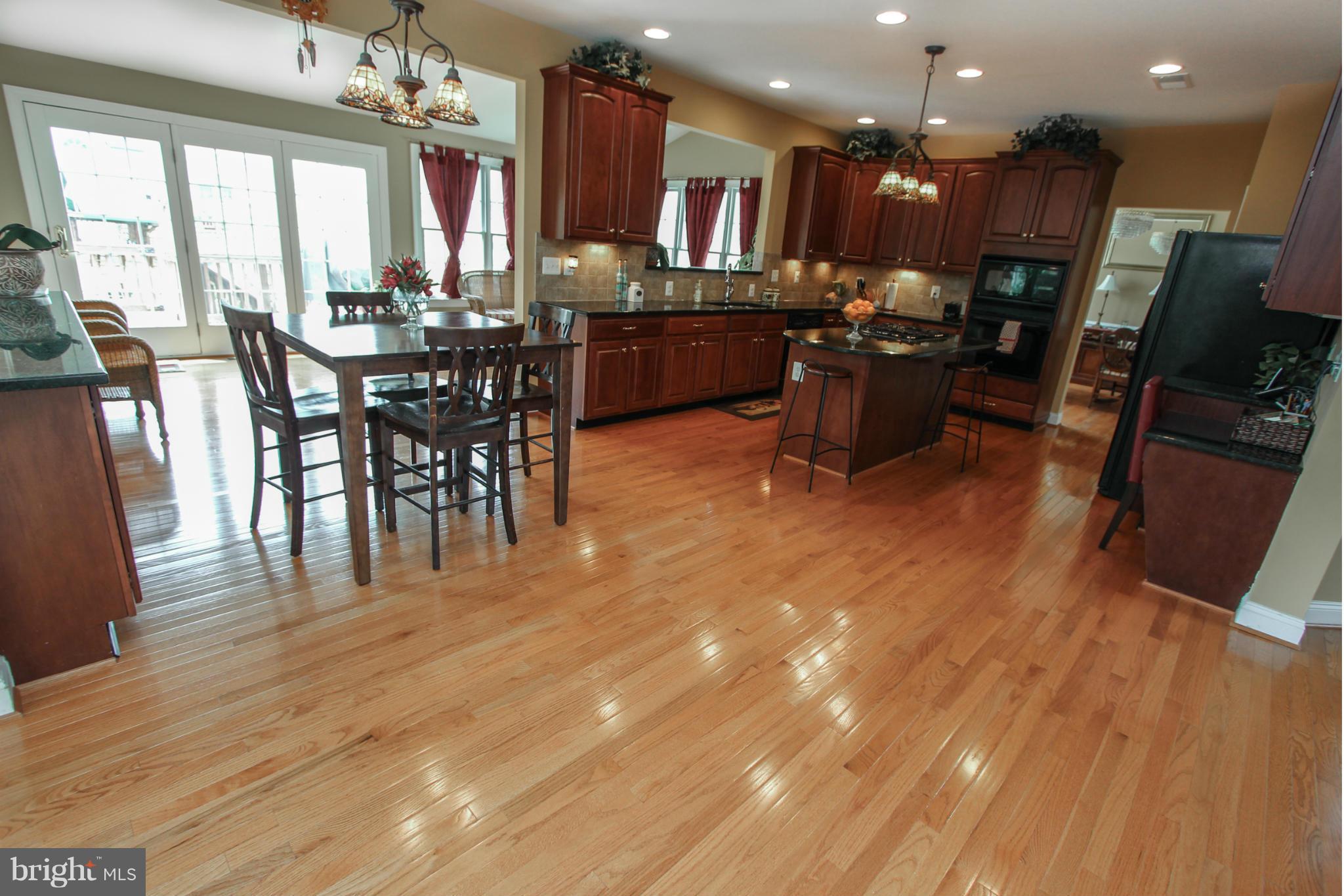 SOUTH RIDING - Residential