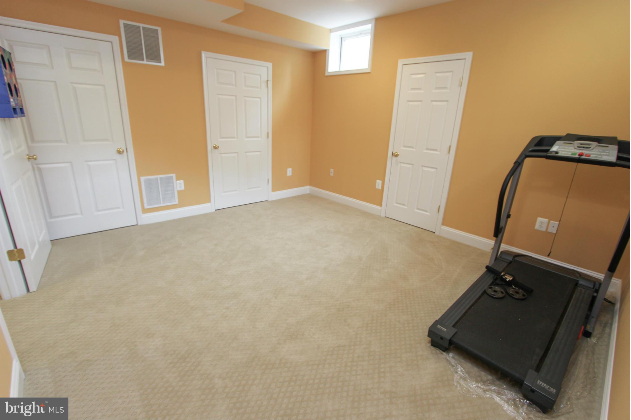 SOUTH RIDING - Residential