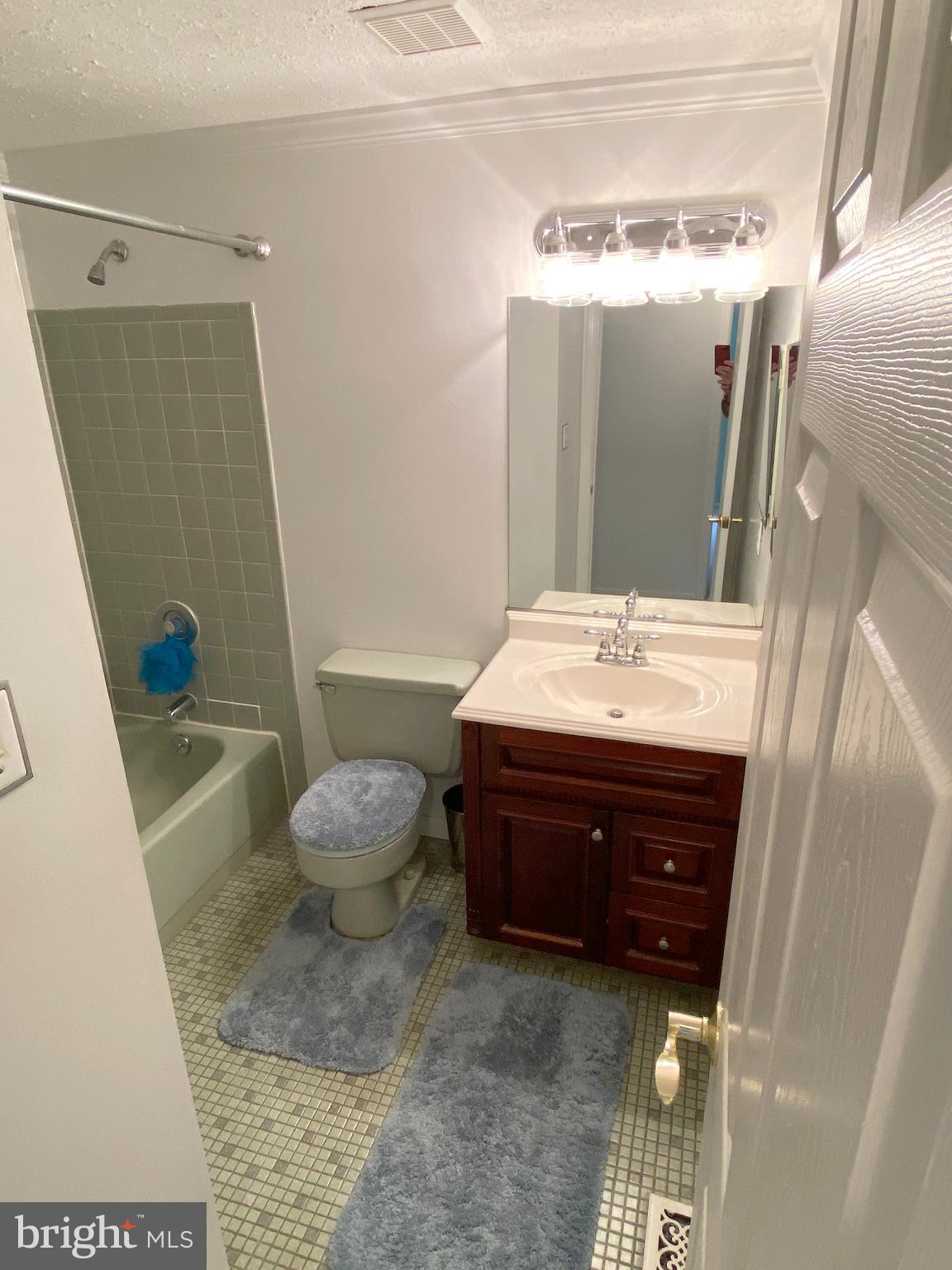 WEST RIDING - Residential