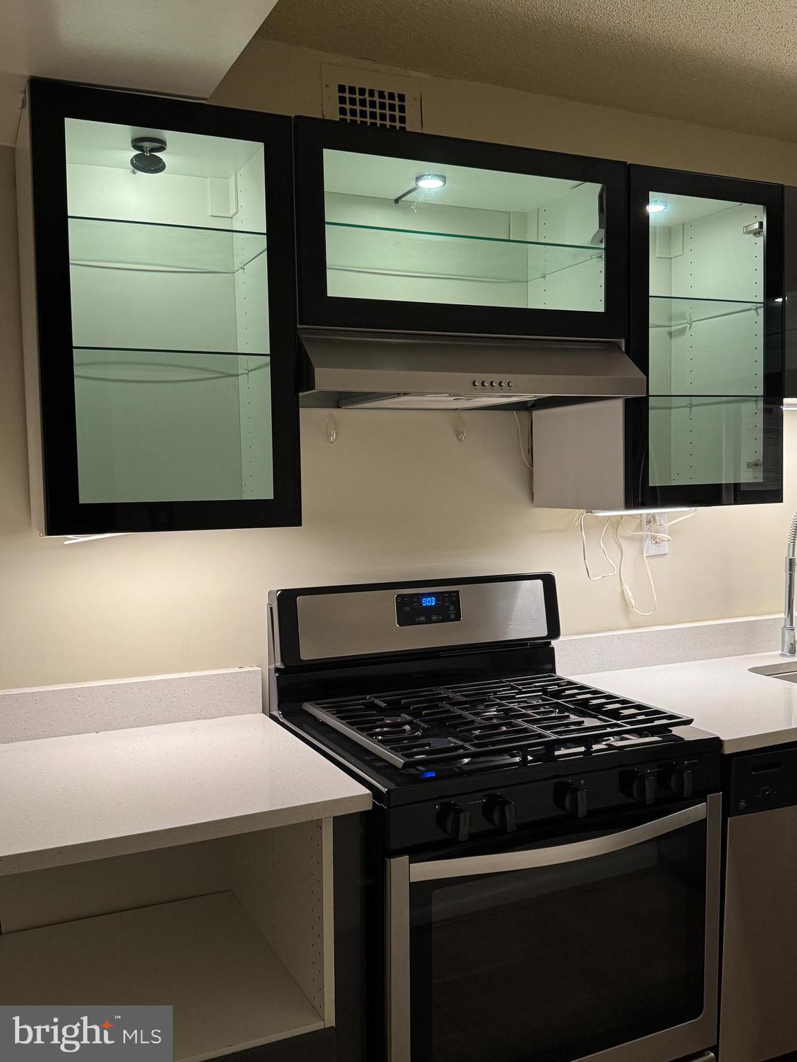 VAN DORN - Residential