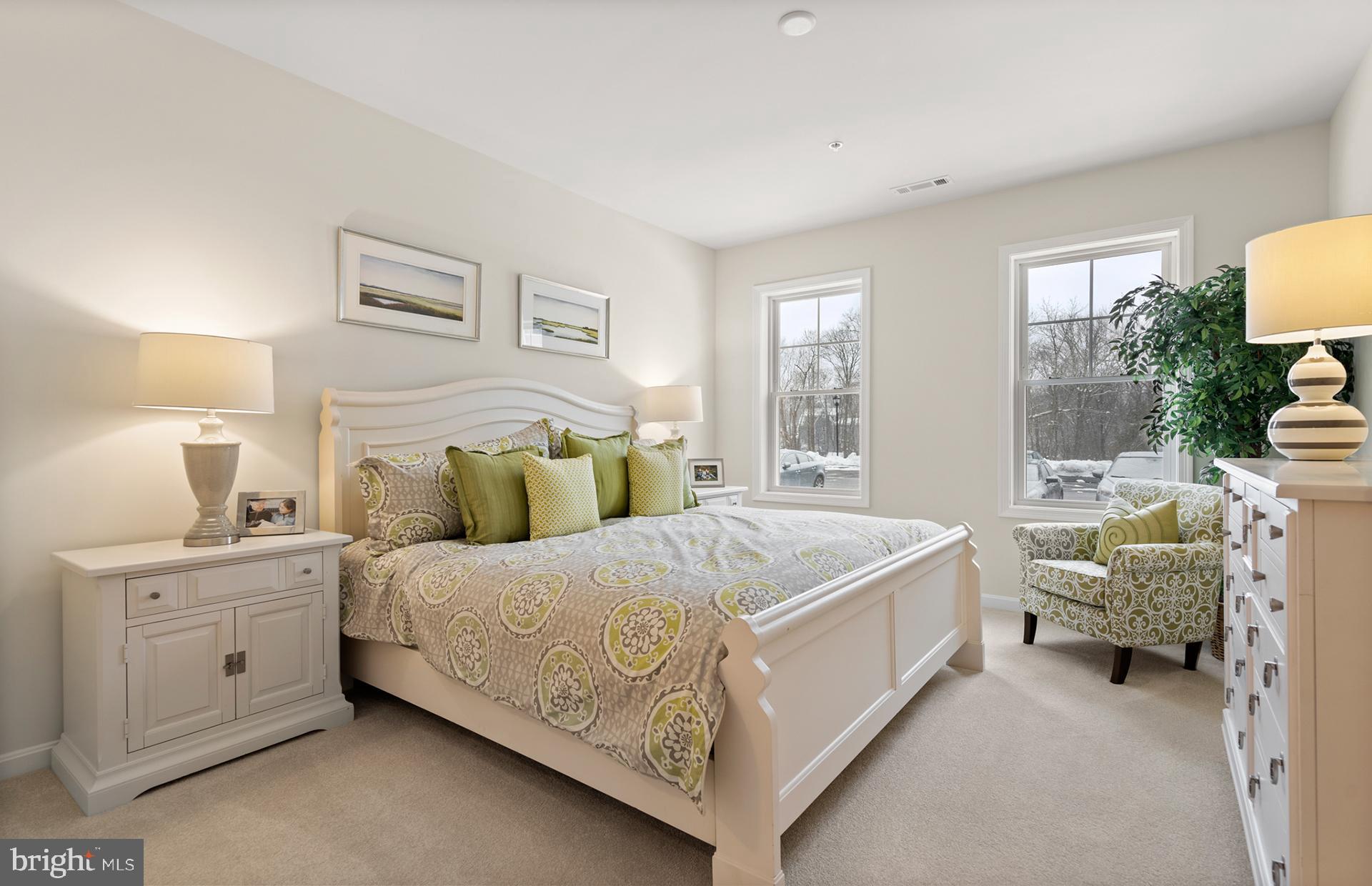 401 WASHINGTON STREET 102
