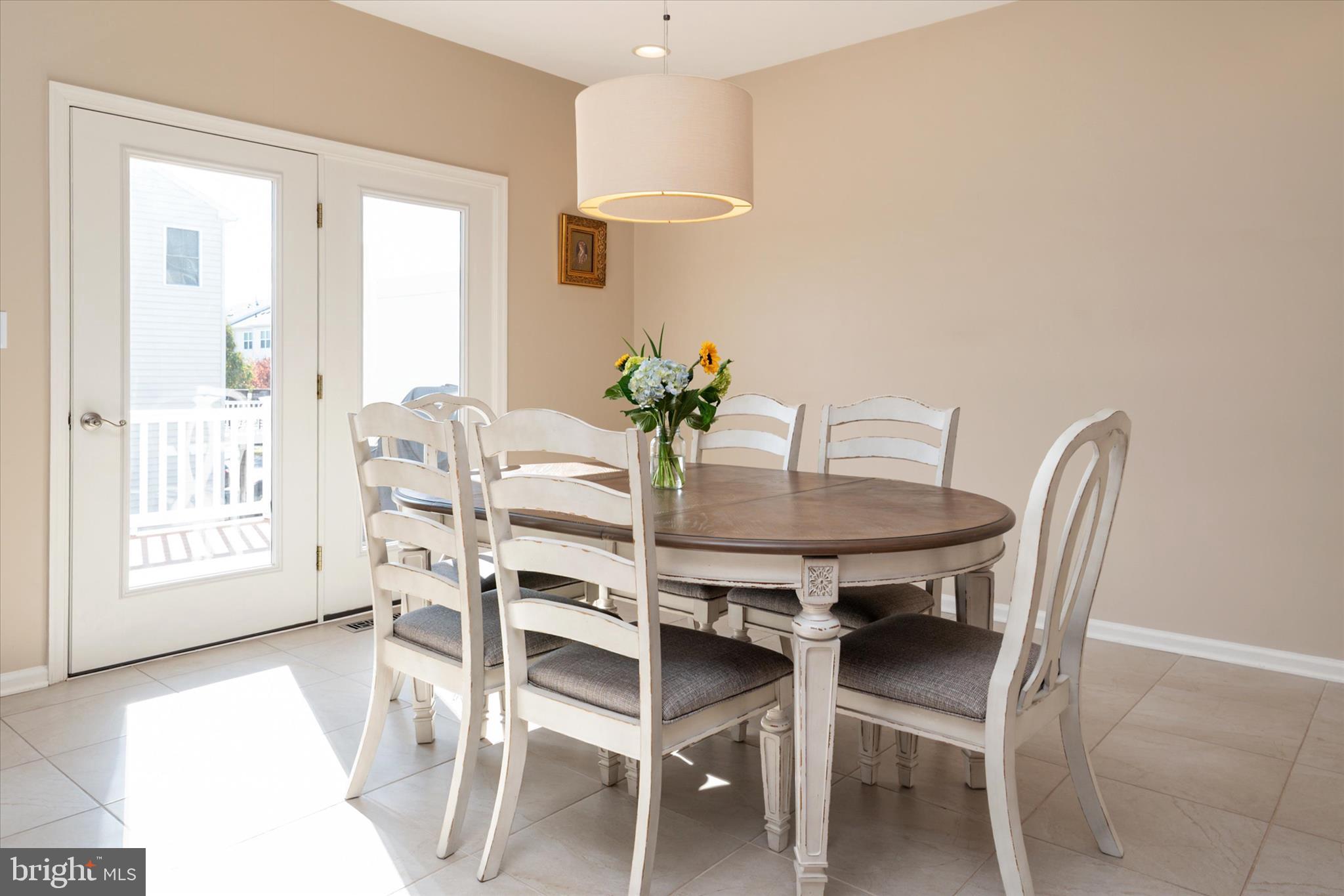 ELLENDALE - Residential