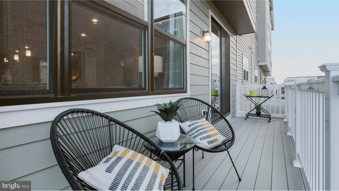 WESTSIDE AT SHADY GROVE METRO - Residential