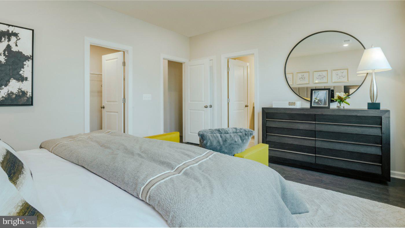 WESTSIDE AT SHADY GROVE METRO - Residential