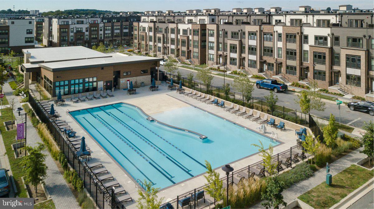 WESTSIDE AT SHADY GROVE METRO - Residential