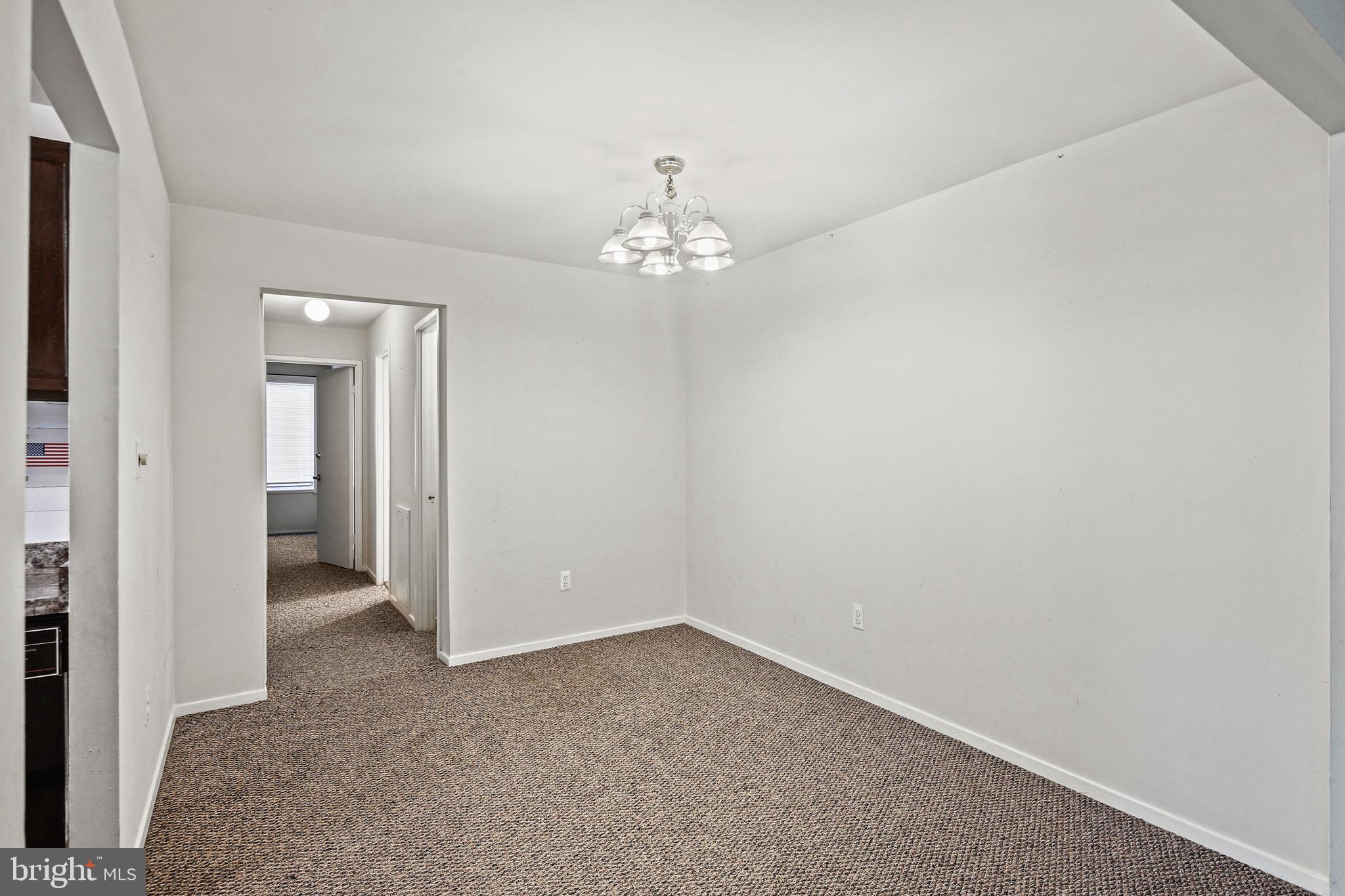 LONG REACH HOUSE CONDOMINIUMS - Residential