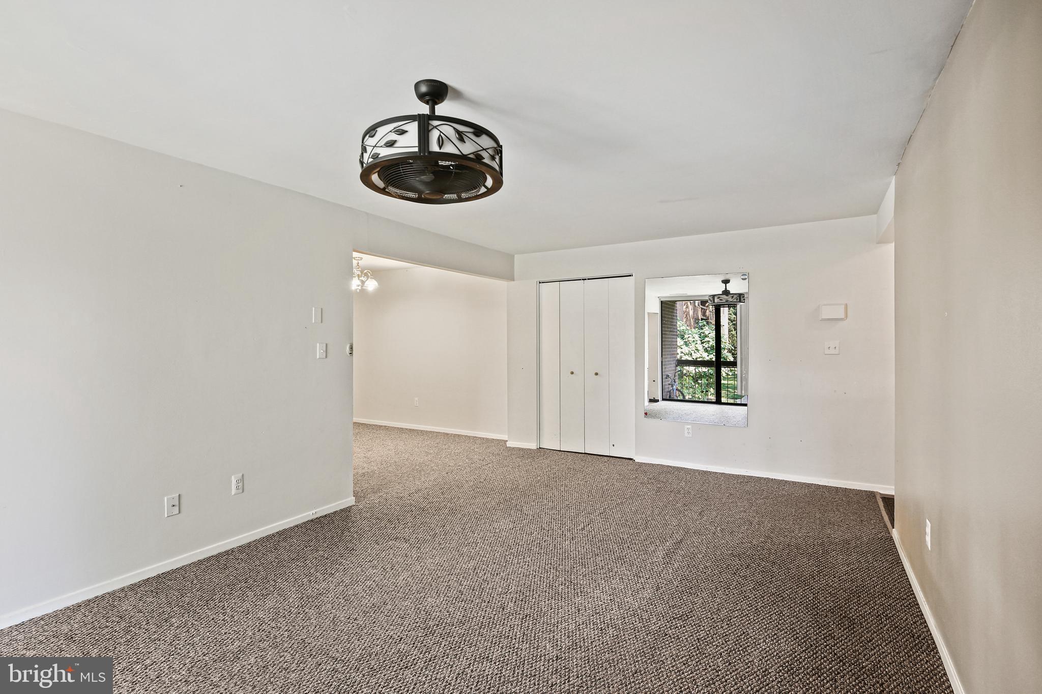 LONG REACH HOUSE CONDOMINIUMS - Residential