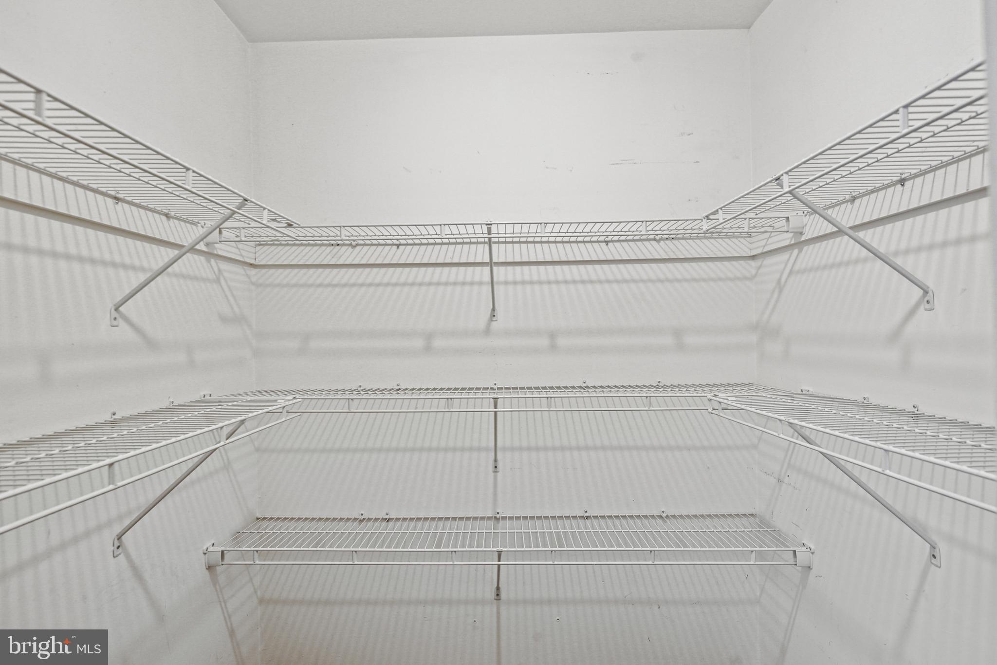 LONG REACH HOUSE CONDOMINIUMS - Residential