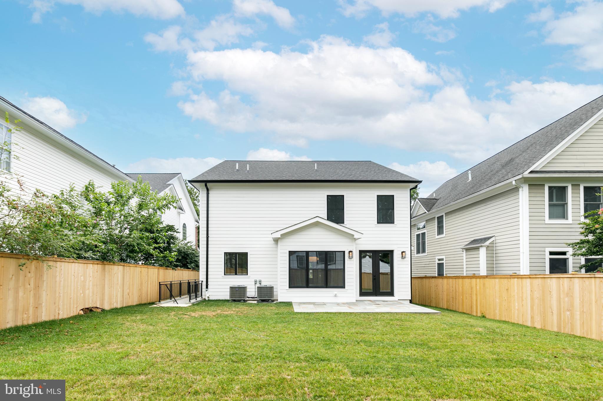 HUNTINGTON TERRACE - Residential