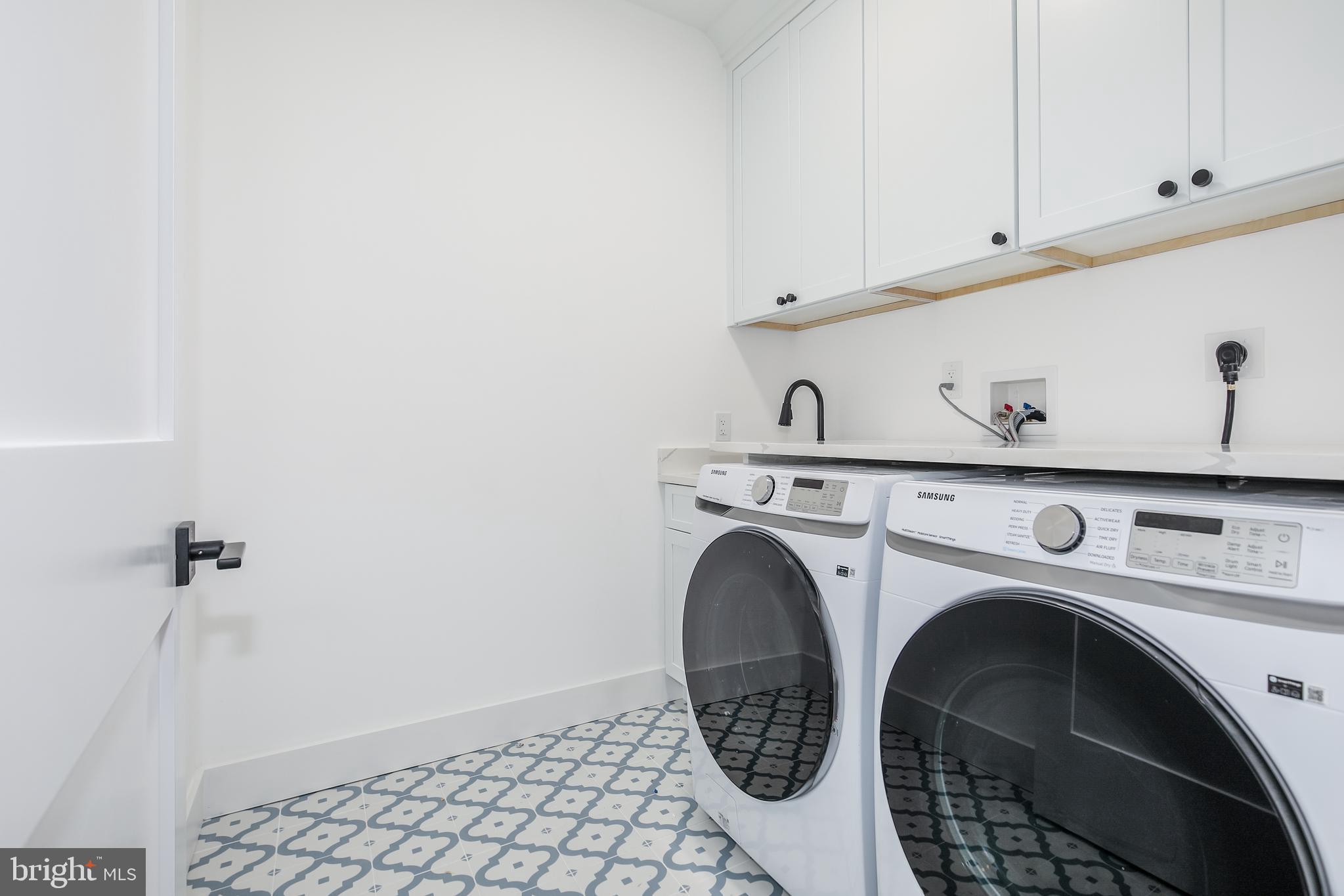 HUNTINGTON TERRACE - Residential