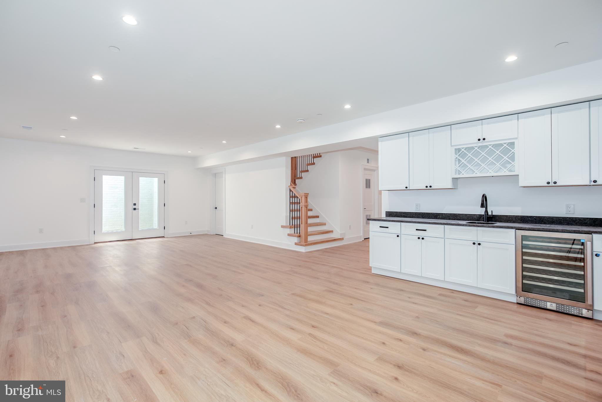 HUNTINGTON TERRACE - Residential